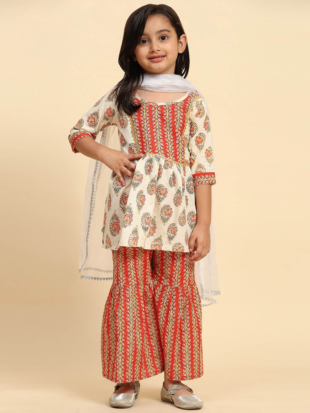Angroop Girls Floral Printed Thread Work Pure Cotton Kurta With Sharara & Dupatta, Off white
Angroop Girls Floral Printed Thread Work Pure Cotton Kurta With Sharara & Dupatta, Off white