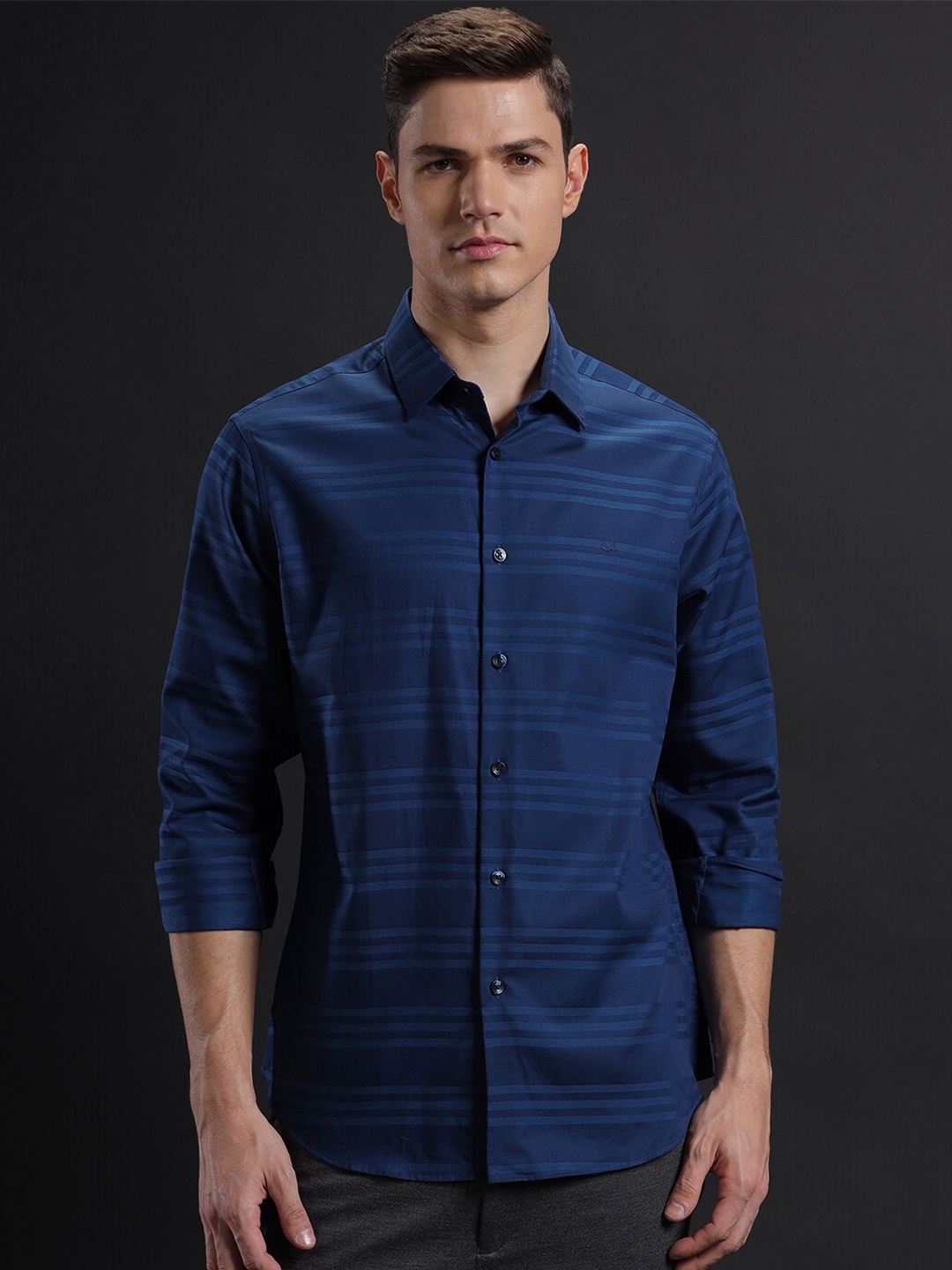 Aldeno Comfort Horizontal Stripes Spread Collar Long Sleeves Cotton Casual Shirt, Navy blue
Aldeno Comfort Horizontal Stripes Spread Collar Long Sleeves Cotton Casual Shirt, Navy blue