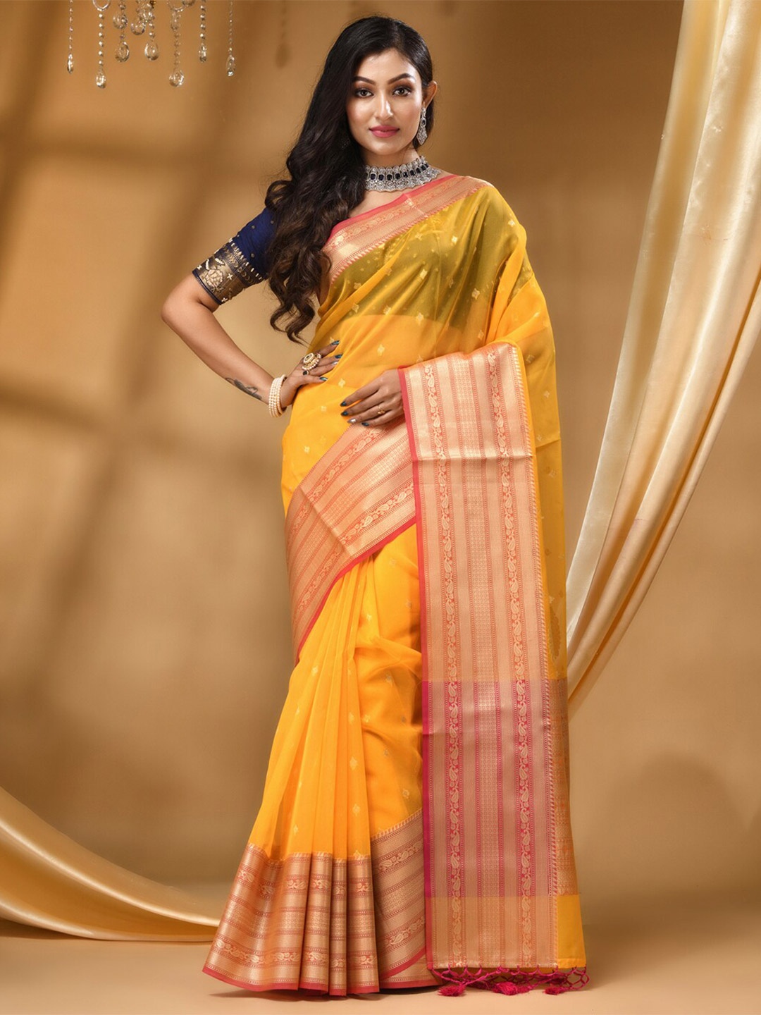 HOUSE OF BEGUM Ethnic Motifs Woven Design Zari Detailed Banarasi Saree, Yellow
HOUSE OF BEGUM Ethnic Motifs Woven Design Zari Detailed Banarasi Saree, Yellow
