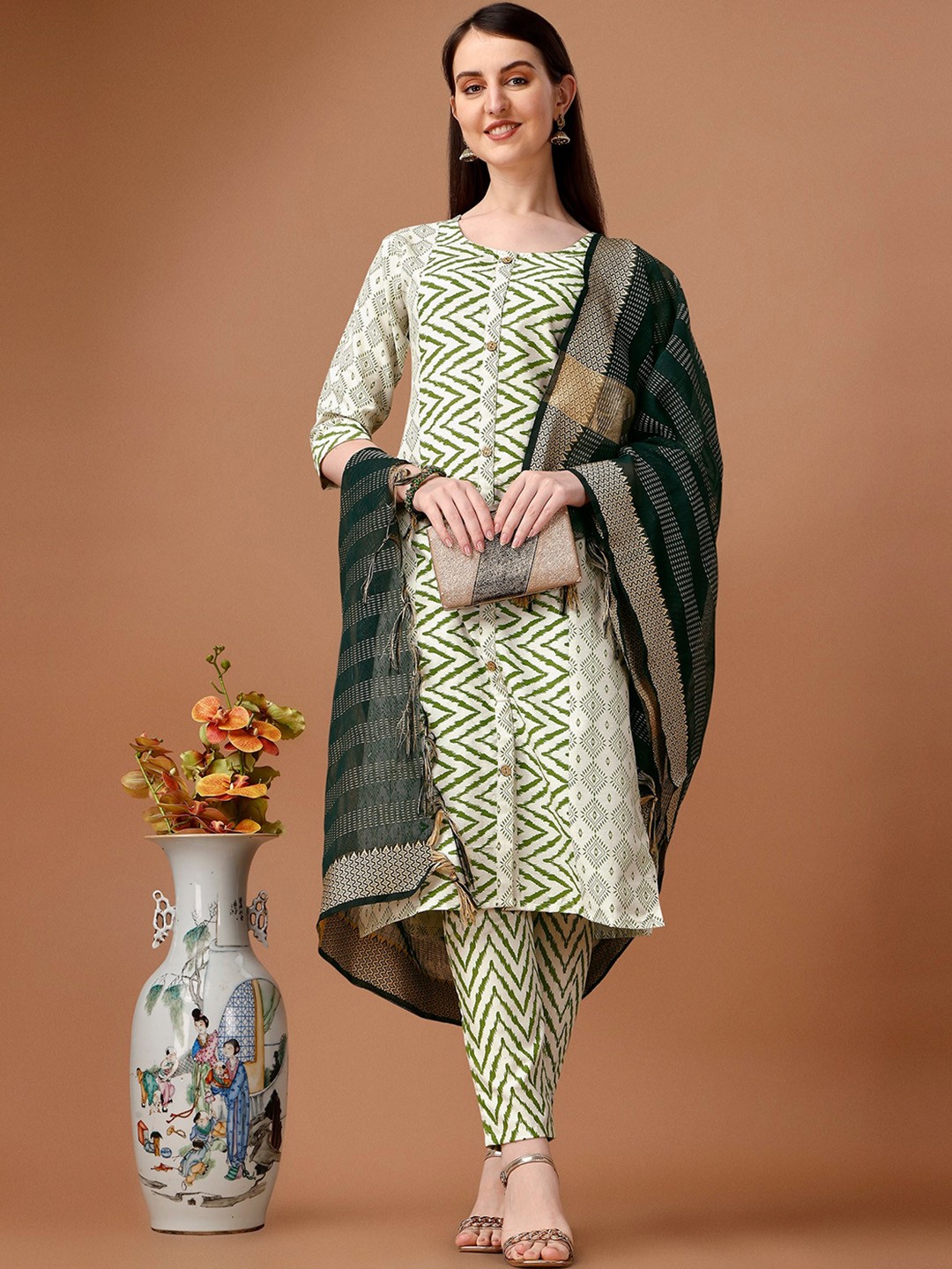 WILNERCROWN Chevron Printed Pure Cotton Straight Kurta With Trousers & Dupatta, Cream
WILNERCROWN Chevron Printed Pure Cotton Straight Kurta With Trousers & Dupatta, Cream