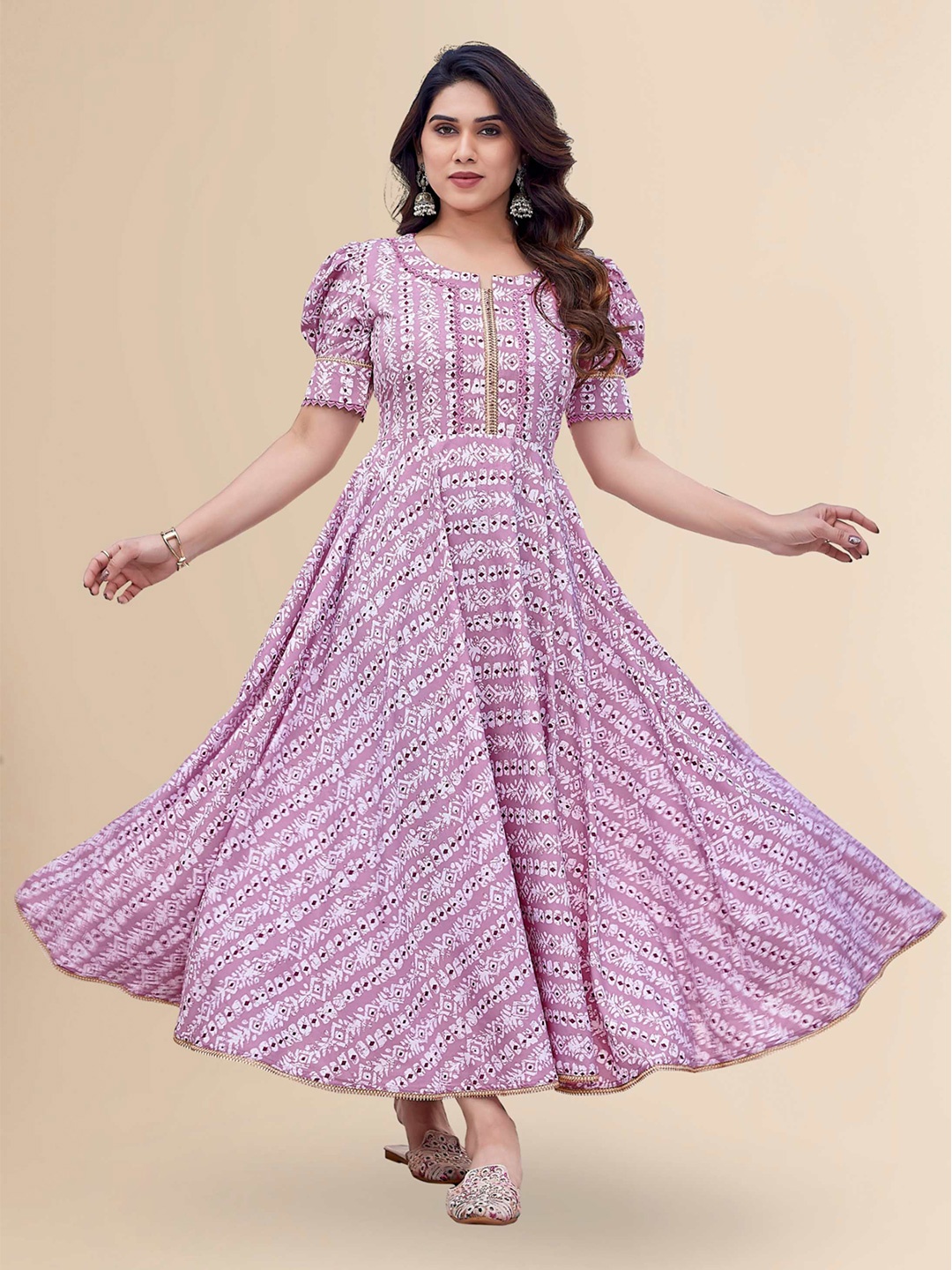 TITANIUM SILK INDUSTRIES PVT. LTD. Ethnic Motifs Printed Puff Sleeve Maxi Dress, Purple
TITANIUM SILK INDUSTRIES PVT. LTD. Ethnic Motifs Printed Puff Sleeve Maxi Dress, Purple