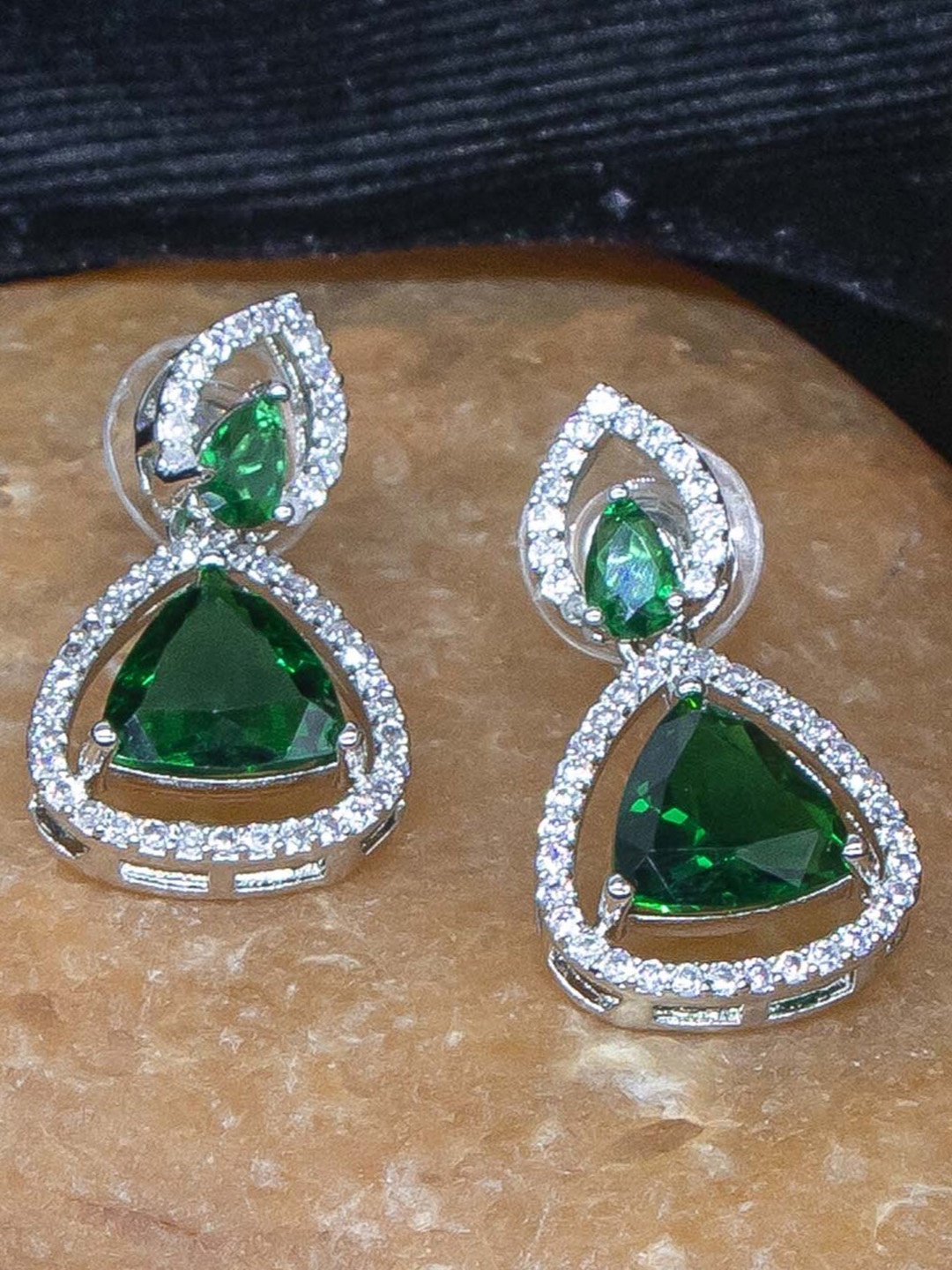 Manikya Rhodium Plated American Diamond-Studded Teardrop Shaped Drop Earrings, Silver
Manikya Rhodium Plated American Diamond-Studded Teardrop Shaped Drop Earrings, Silver