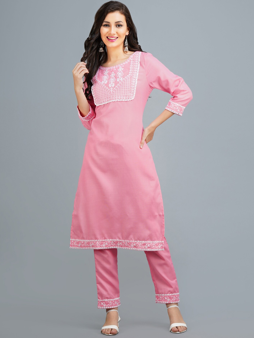MALANDRO Ethnic Motifs Yoke Design Regular Thread Work Pure Cotton Kurta with Trousers, Pink
MALANDRO Ethnic Motifs Yoke Design Regular Thread Work Pure Cotton Kurta with Trousers, Pink