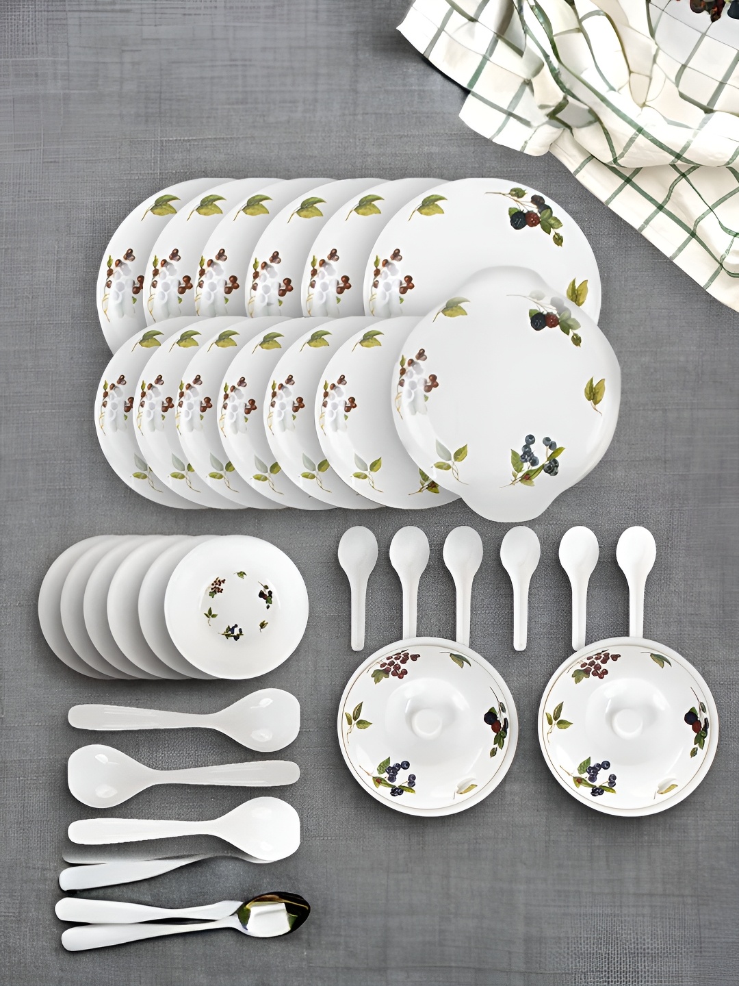 USHA SHRIRAM Off White & Green 32 Pieces Printed Dinner Set