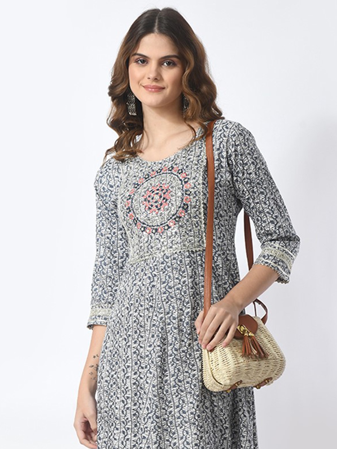JAHIDA COMFORT WITH STYLE Abstract Printed Thread Work Fit and Flare Midi Ethnic Dress, Grey
JAHIDA COMFORT WITH STYLE Abstract Printed Thread Work Fit and Flare Midi Ethnic Dress, Grey