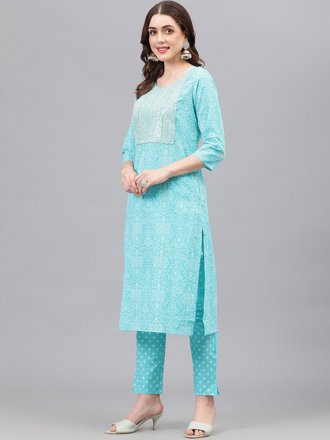 KASHEEDA Bandhani Printed Pure Cotton Kurta With Trousers & Dupatta, Turquoise blue
KASHEEDA Bandhani Printed Pure Cotton Kurta With Trousers & Dupatta, Turquoise blue