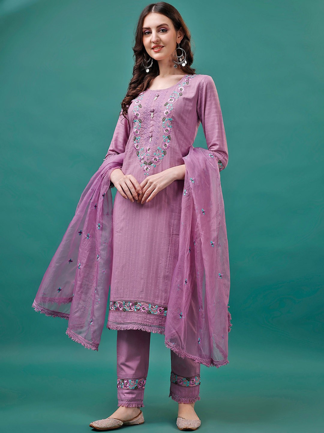 KALINI Floral Embroidered Pure Cotton Kurta & Trousers With Organza Dupatta, Lavender
KALINI Floral Embroidered Pure Cotton Kurta & Trousers With Organza Dupatta, Lavender