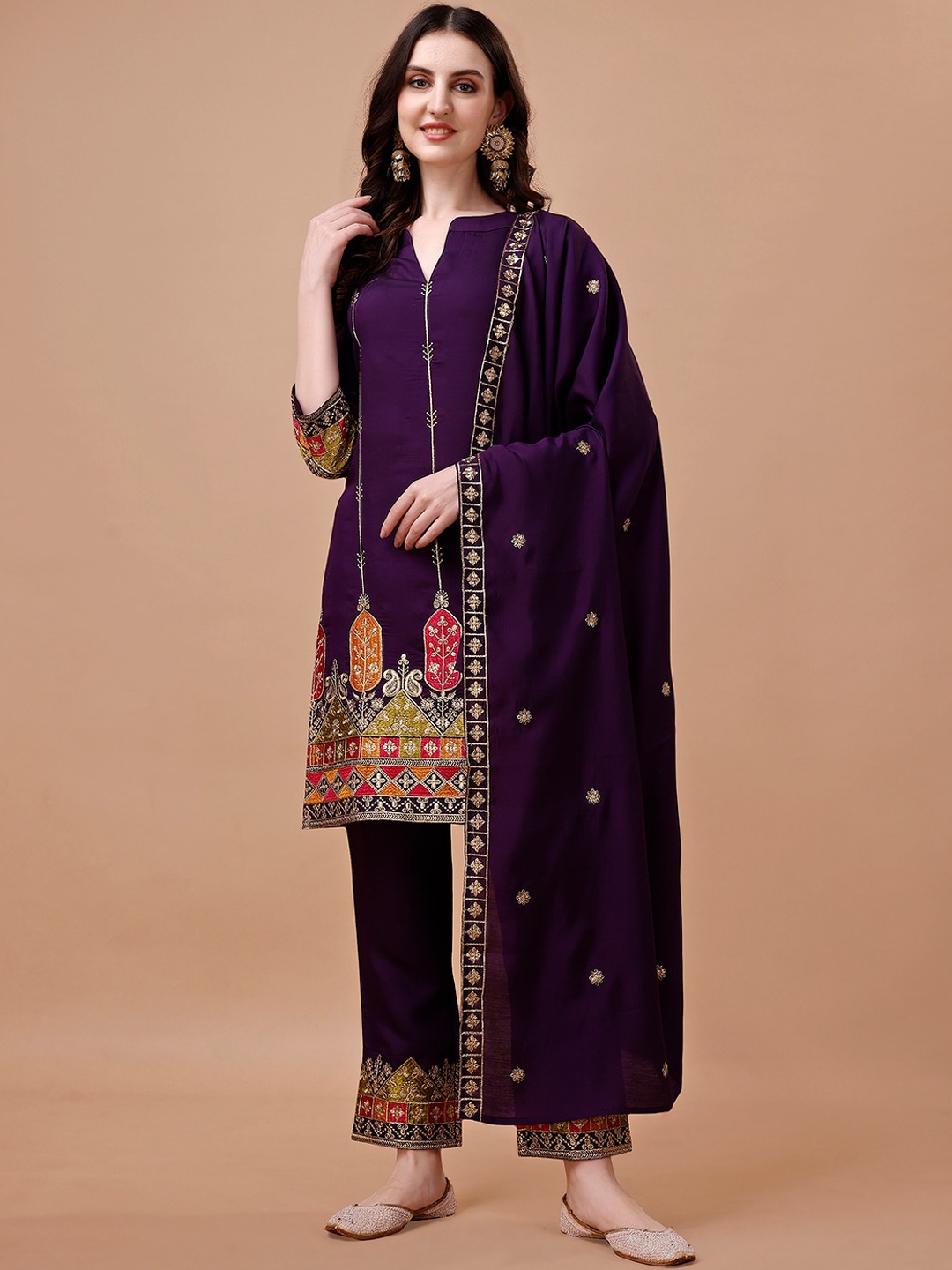 KALINI Ethnic Motifs Embroidered Regular Sequinned Kurta With Palazzos & Dupatta, Purple
KALINI Ethnic Motifs Embroidered Regular Sequinned Kurta With Palazzos & Dupatta, Purple