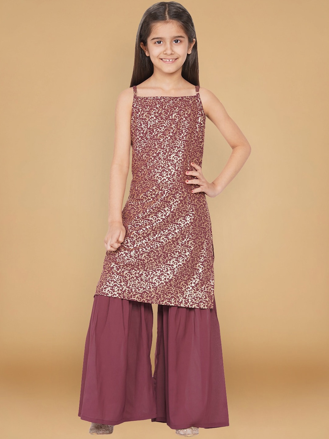 Aks Kids Girls Ethnic Motifs Printed Square Neck Shoulder Straps Kurta With Sharara, Burgundy
Aks Kids Girls Ethnic Motifs Printed Square Neck Shoulder Straps Kurta With Sharara, Burgundy