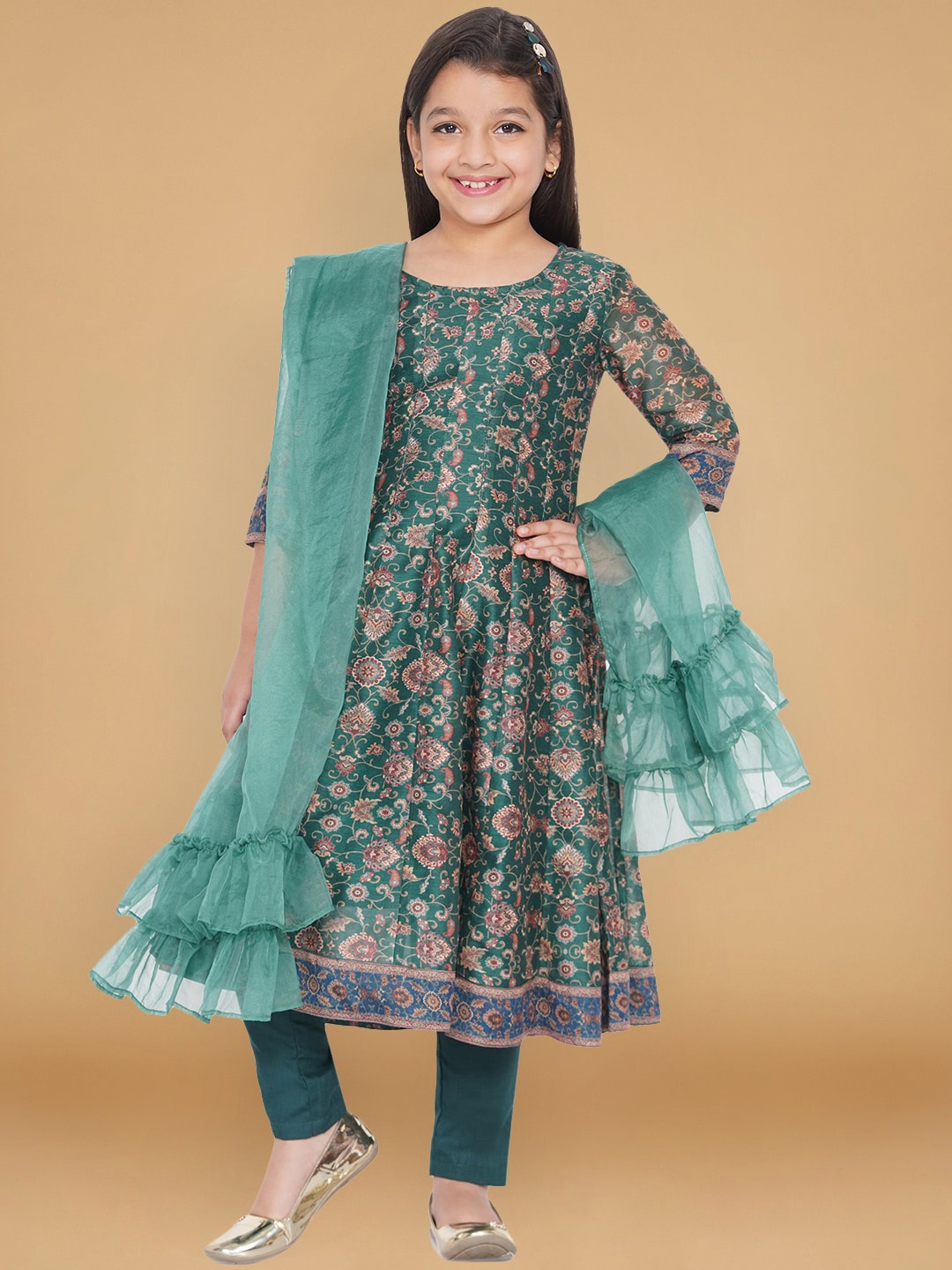 Aks Kids Girls Floral Printed Pleated Chanderi Silk Kurta With Trousers & Dupatta, Green
Aks Kids Girls Floral Printed Pleated Chanderi Silk Kurta With Trousers & Dupatta, Green