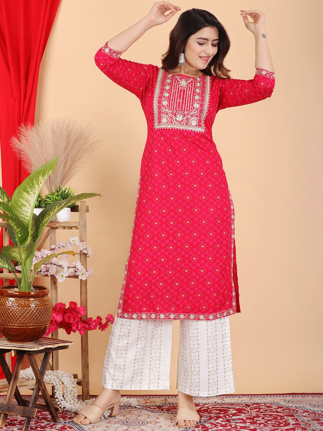 ANJAYA Ethnic Motifs Embroidered Round Neck Regular Straight Kurta with Palazzos, Pink
ANJAYA Ethnic Motifs Embroidered Round Neck Regular Straight Kurta with Palazzos, Pink