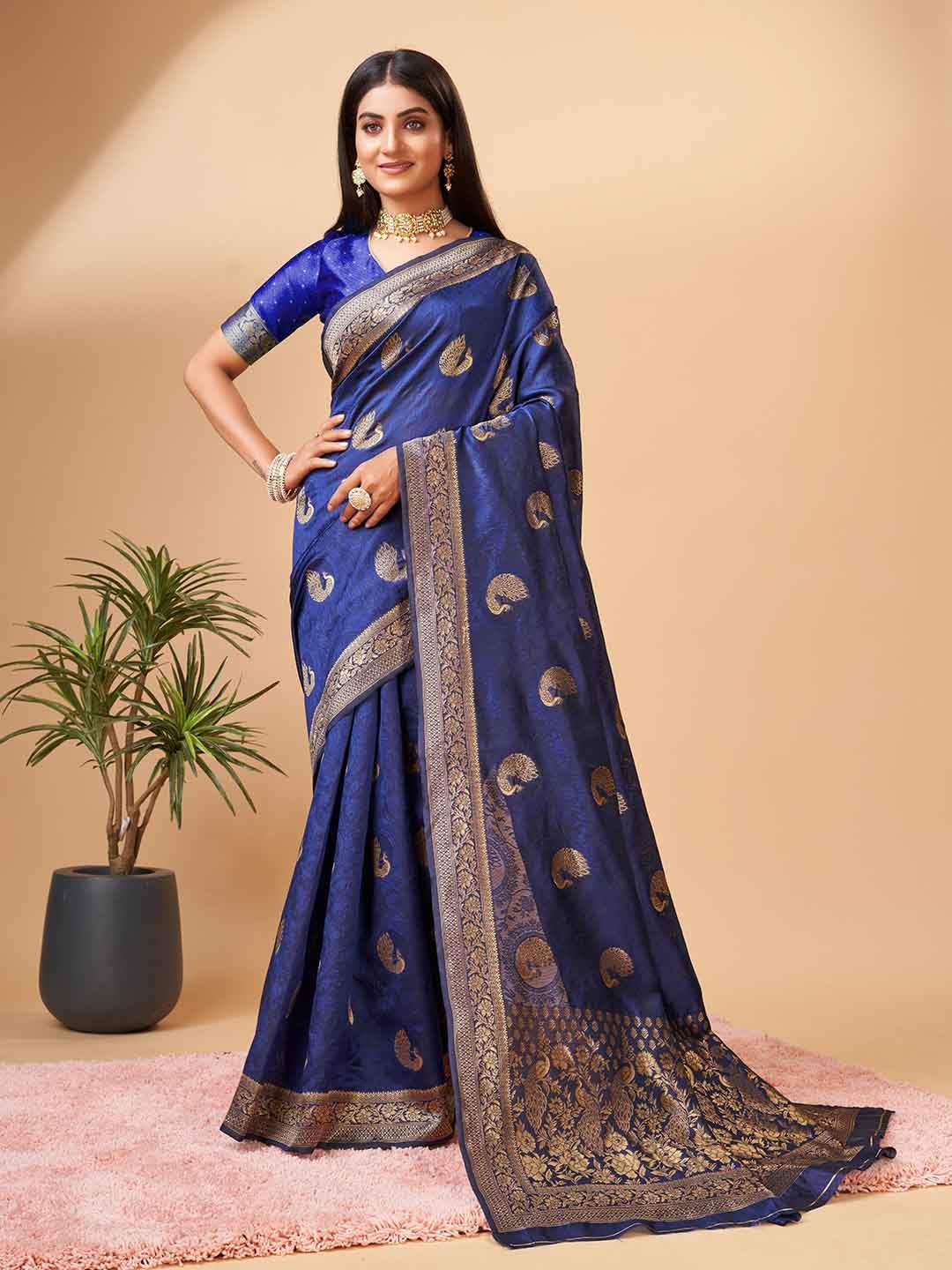 VEDANT VASTRAM Ethnic Motifs Woven Design Zari Silk Blend Banarasi Saree, Navy blue
VEDANT VASTRAM Ethnic Motifs Woven Design Zari Silk Blend Banarasi Saree, Navy blue