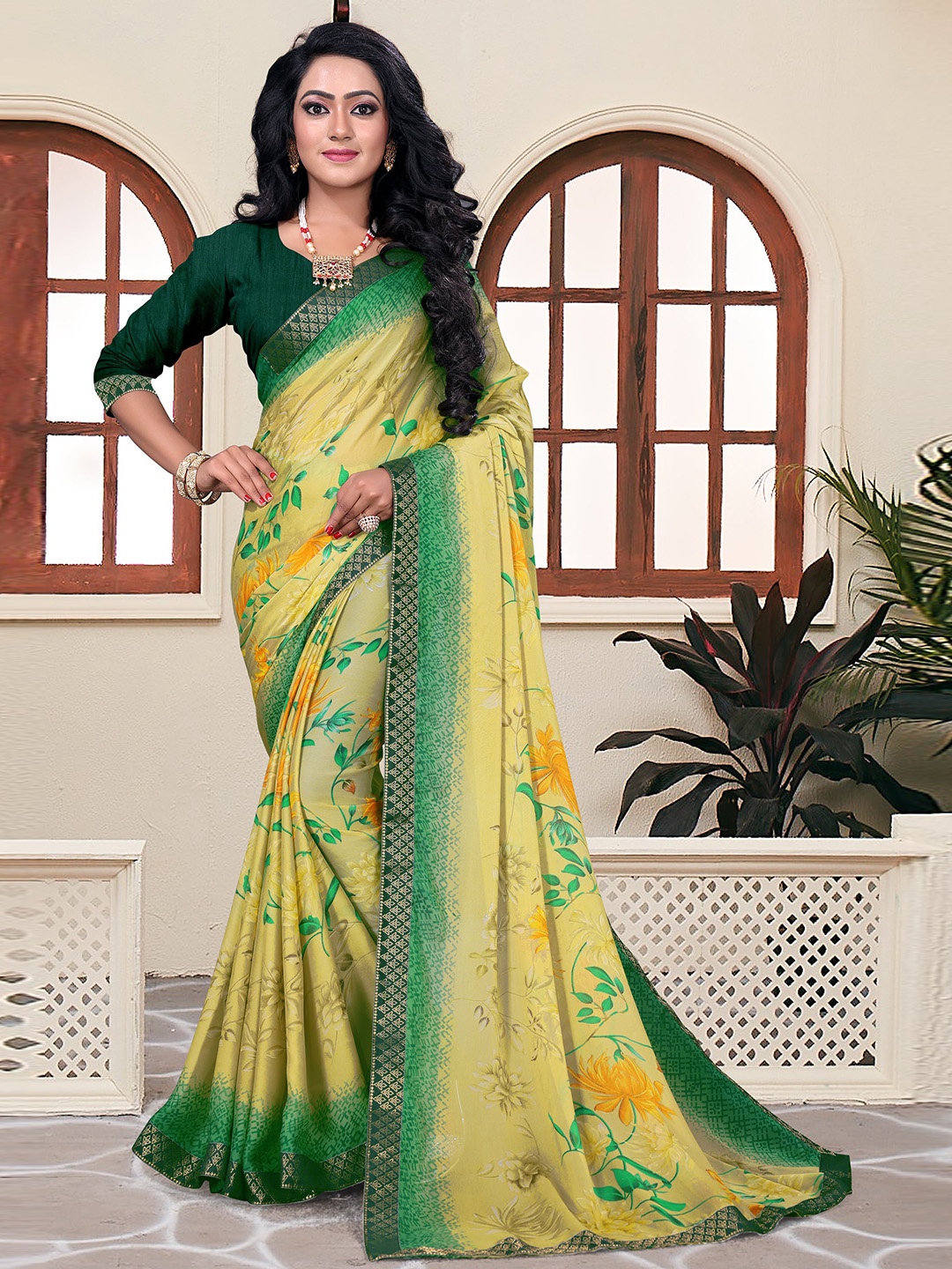 VEDANT VASTRAM Floral Pure Georgette Saree, Green