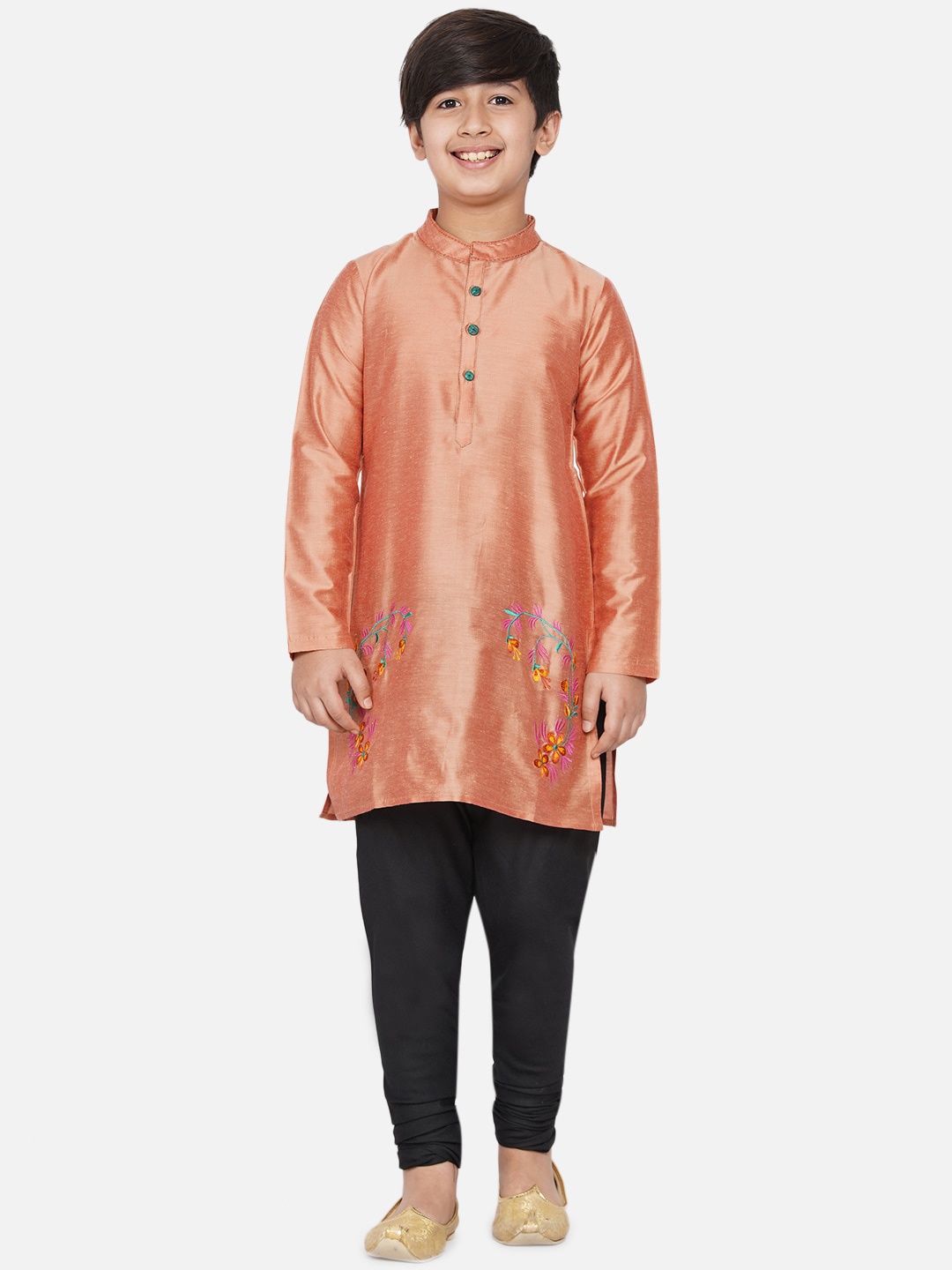 Aks Kids Boys Ethnic Motifs Embroidered Thread Work Detailed Straight Kurta, Rose gold
Aks Kids Boys Ethnic Motifs Embroidered Thread Work Detailed Straight Kurta, Rose gold