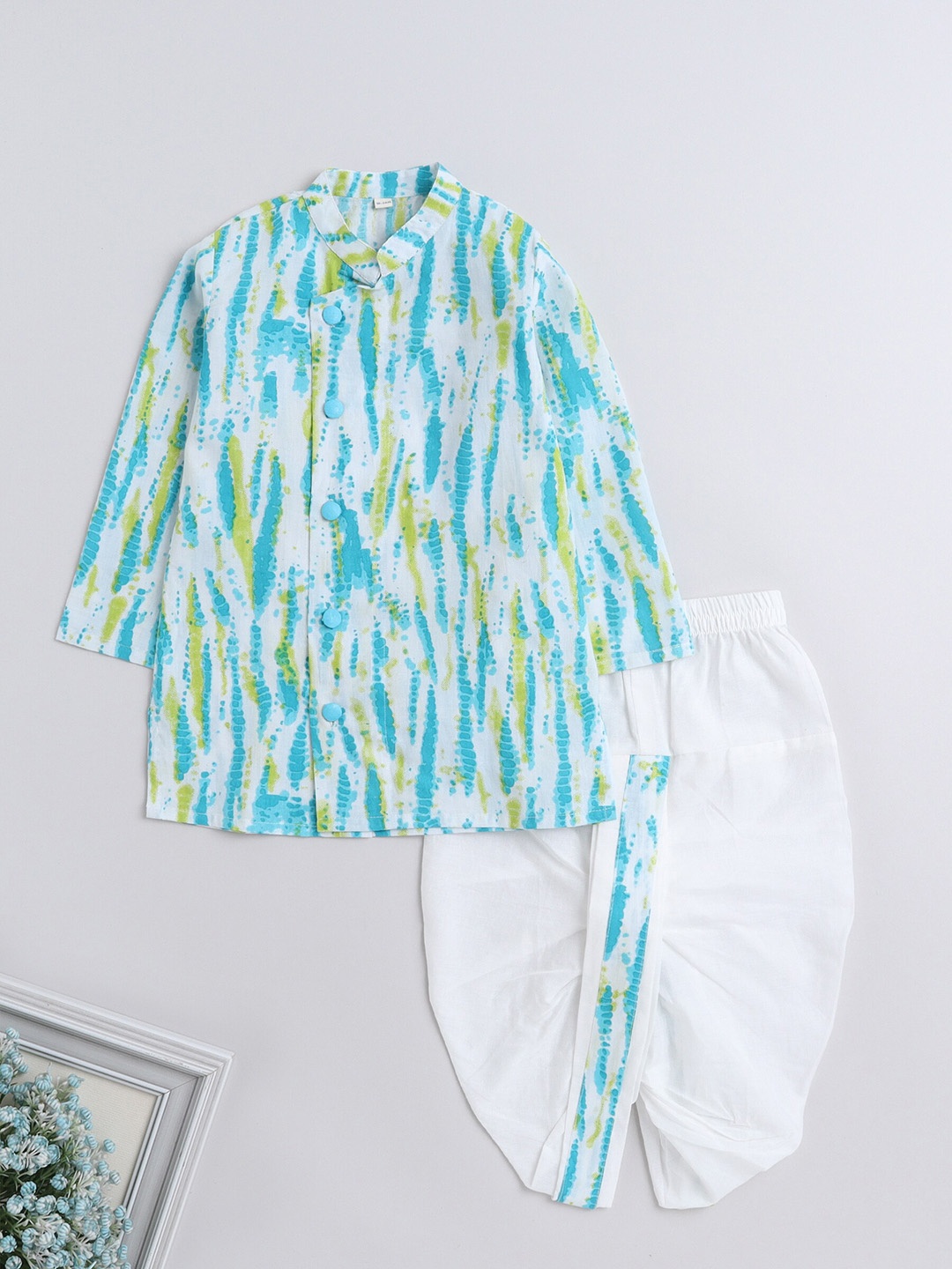 The Magic Wand Boys Abstract Printed Mandarin Collar Cotton Angrakha Kurta & Dhoti Pants, Blue
The Magic Wand Boys Abstract Printed Mandarin Collar Cotton Angrakha Kurta & Dhoti Pants, Blue