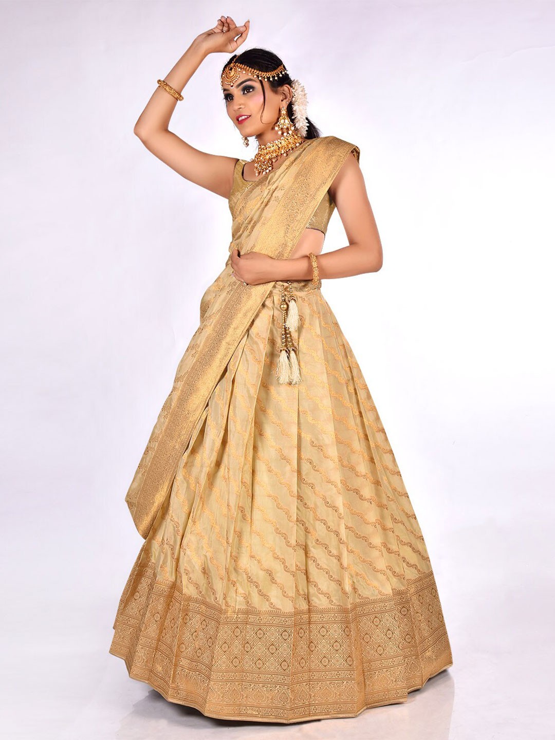 HALFSAREE STUDIO Woven Design Semi-Stitched Lehenga & Unstitched Blouse With Dupatta, Cream
HALFSAREE STUDIO Woven Design Semi-Stitched Lehenga & Unstitched Blouse With Dupatta, Cream