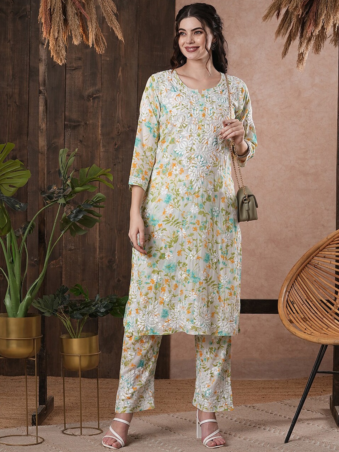 ADA Floral Printed Round Neck Regular Lucknowi Chikankari Kurta with Trousers, White
ADA Floral Printed Round Neck Regular Lucknowi Chikankari Kurta with Trousers, White