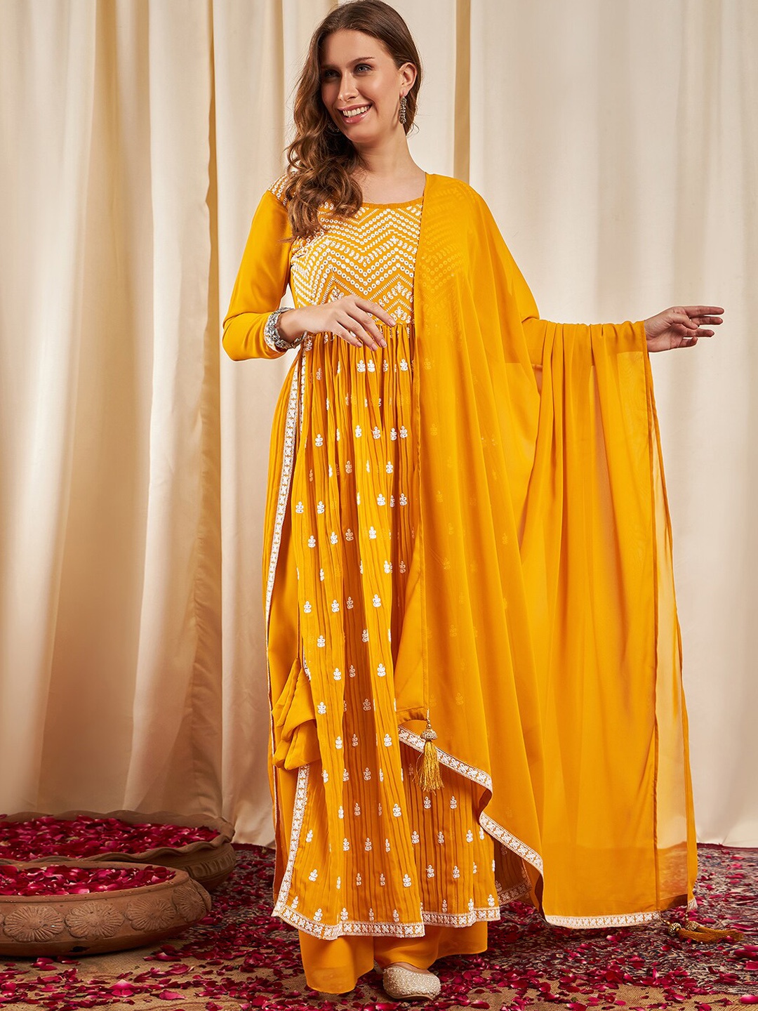 BLACK SCISSOR Ethnic Motifs Embroidered Empire Sequinned Kurta With Palazzos & Dupatta, Yellow
BLACK SCISSOR Ethnic Motifs Embroidered Empire Sequinned Kurta With Palazzos & Dupatta, Yellow