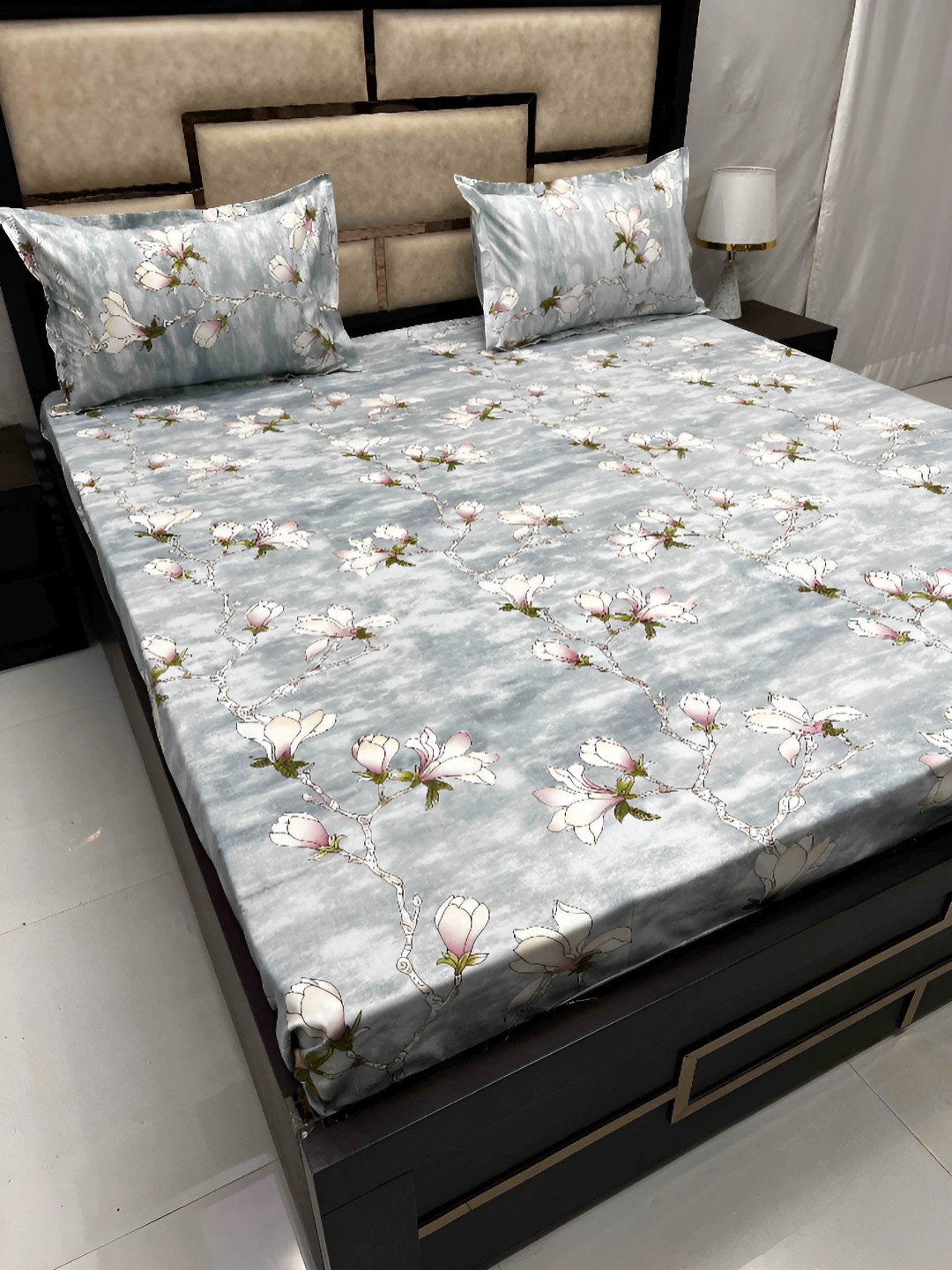 Pure Decor Grey & Rust Floral Pure Cotton 300 TC Queen Bedsheet With 2 Pillow Covers
Pure Decor Grey & Rust Floral Pure Cotton 300 TC Queen Bedsheet With 2 Pillow Covers