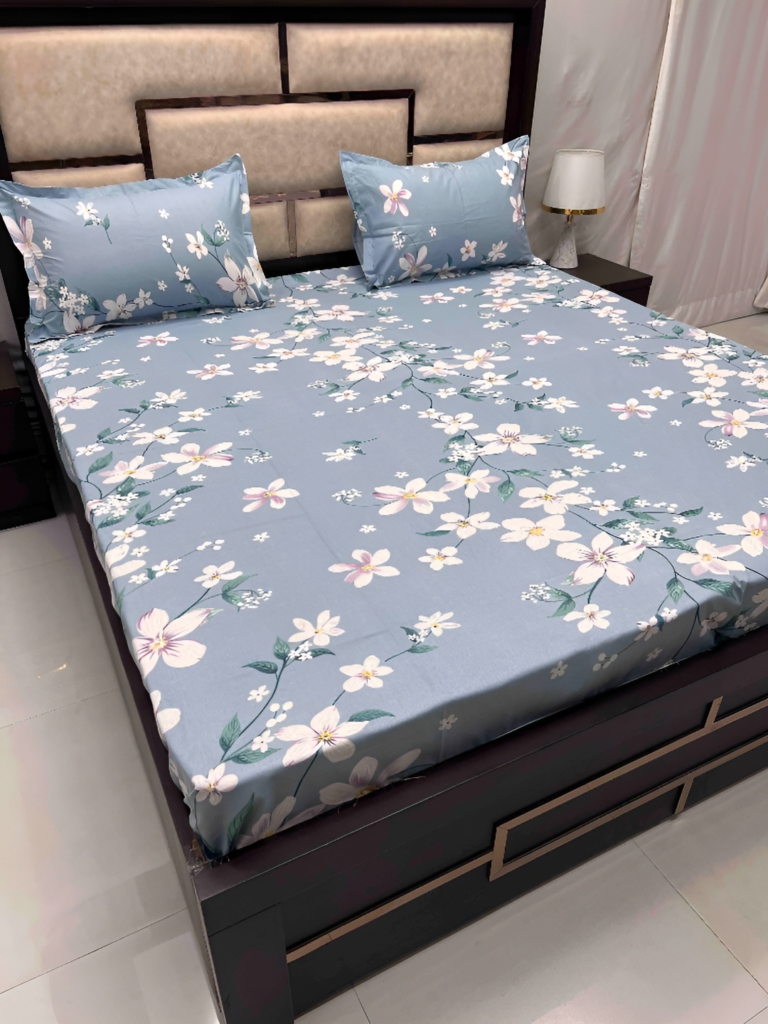 Pure Decor Blue & White Floral Pure Cotton 300 TC Queen Bedsheet With 2 Pillow Covers
Pure Decor Blue & White Floral Pure Cotton 300 TC Queen Bedsheet With 2 Pillow Covers