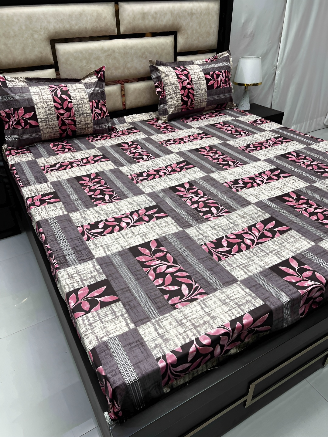 Pure Decor Maroon & Pink Floral Pure Cotton 300 TC Queen Bedsheet With 2 Pillow Covers
Pure Decor Maroon & Pink Floral Pure Cotton 300 TC Queen Bedsheet With 2 Pillow Covers