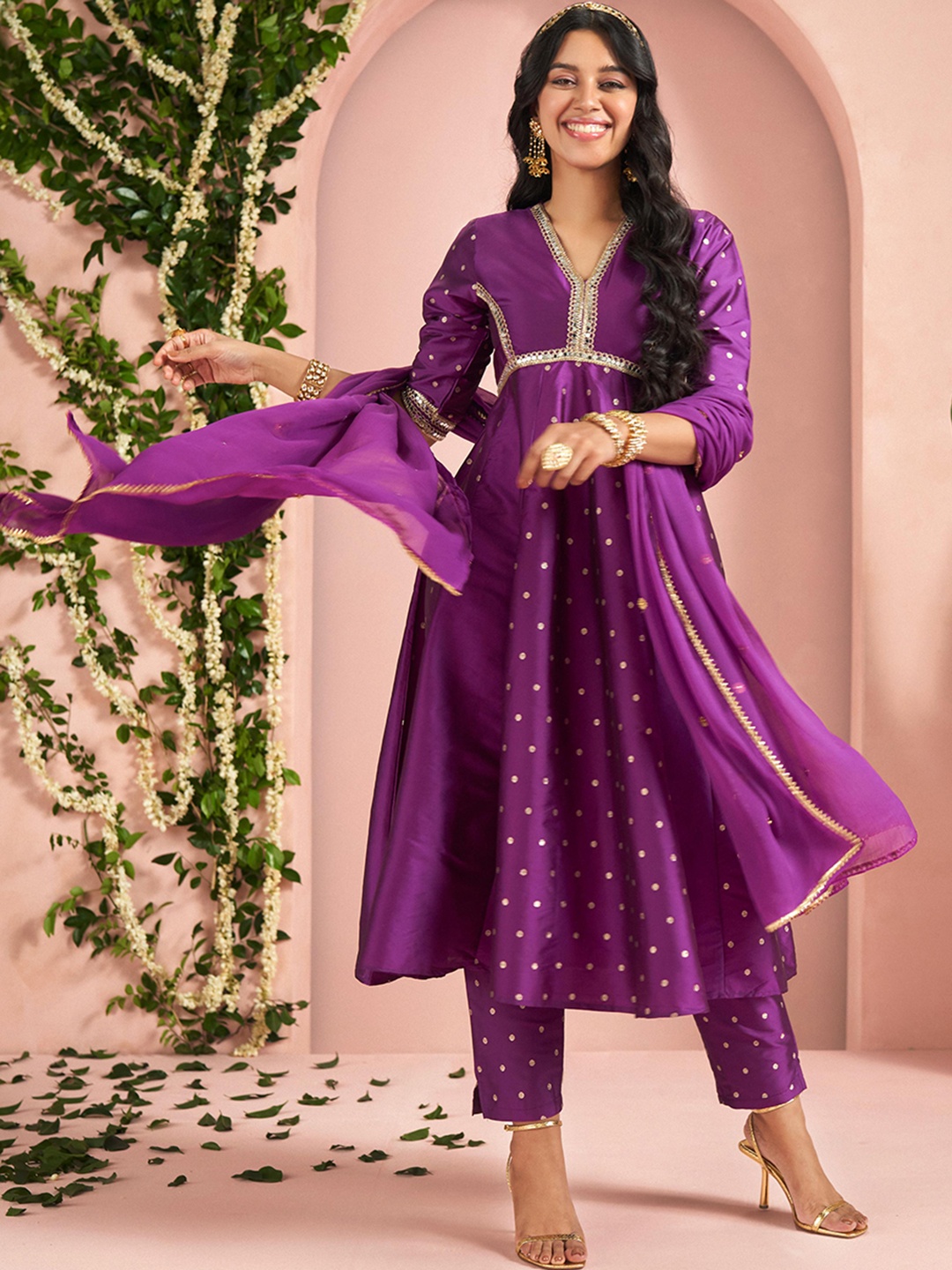 V TRADITION Ethnic Motifs Embroidered Empire Mirror Work Kurta With Trousers & Dupatta, Purple
V TRADITION Ethnic Motifs Embroidered Empire Mirror Work Kurta With Trousers & Dupatta, Purple
