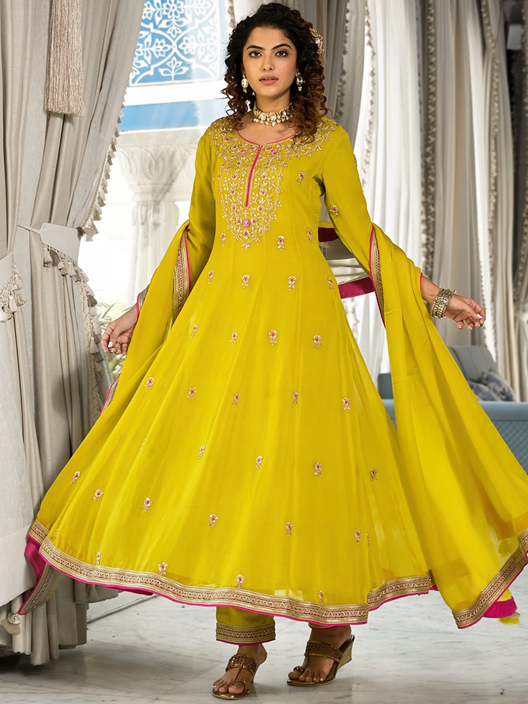 Chandbaali Floral Embroidered Zardozi Georgette Anarkali Kurta With Trousers & Dupatta, Yellow
Chandbaali Floral Embroidered Zardozi Georgette Anarkali Kurta With Trousers & Dupatta, Yellow