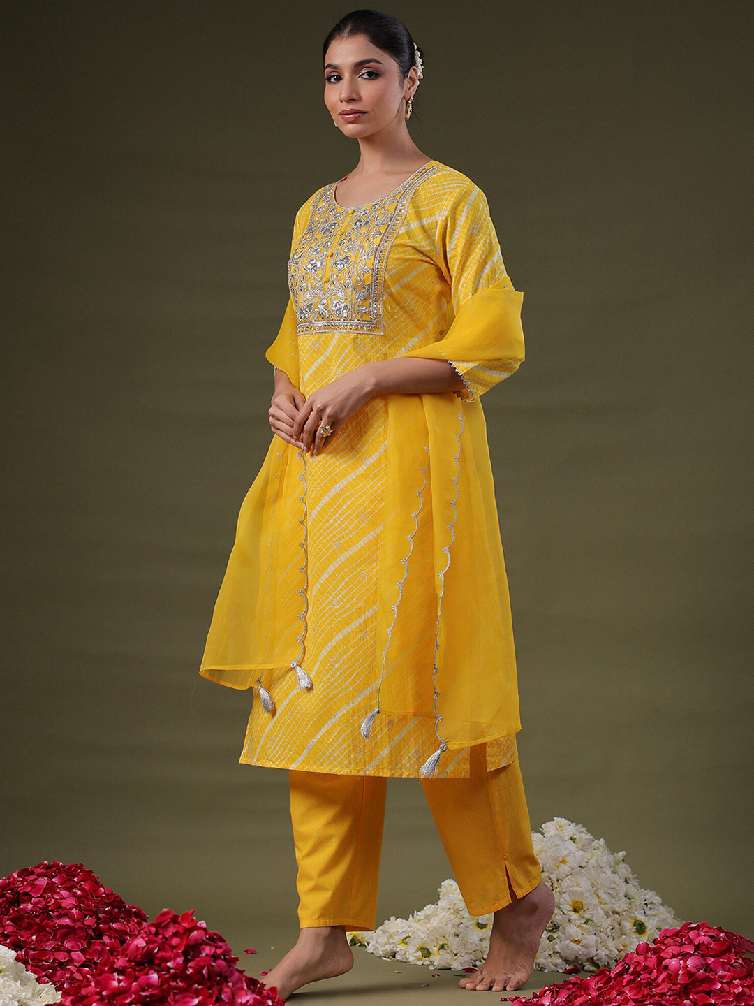 Indo Era Ethnic Motifs Embroidered Thread Work Kurta with Trousers & With Dupatta, Yellow
Indo Era Ethnic Motifs Embroidered Thread Work Kurta with Trousers & With Dupatta, Yellow