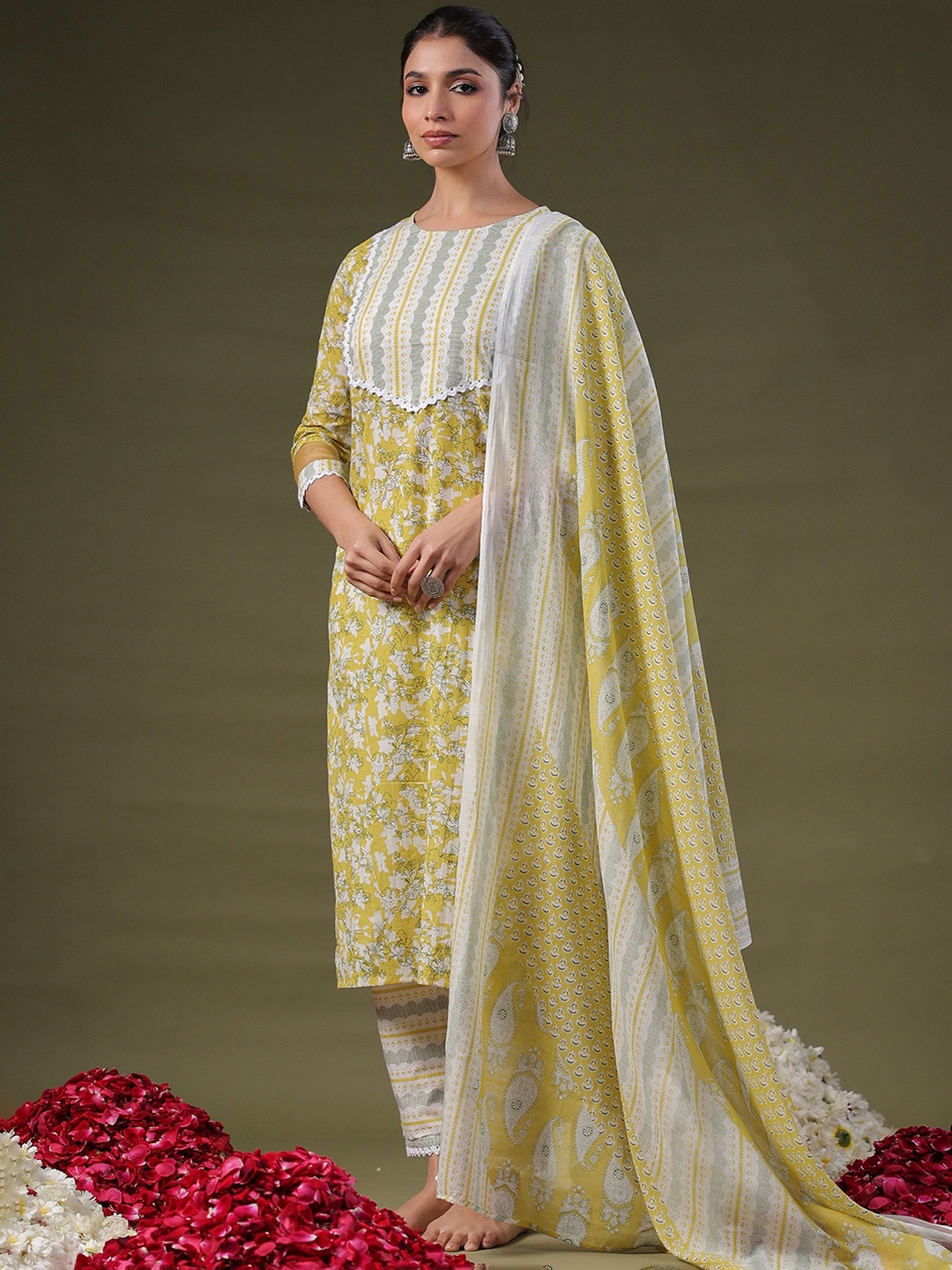 Indo Era Yellow Floral Printed Straight Pure Cotton Kurta With Trousers & Dupatta, Green
Indo Era Yellow Floral Printed Straight Pure Cotton Kurta With Trousers & Dupatta, Green