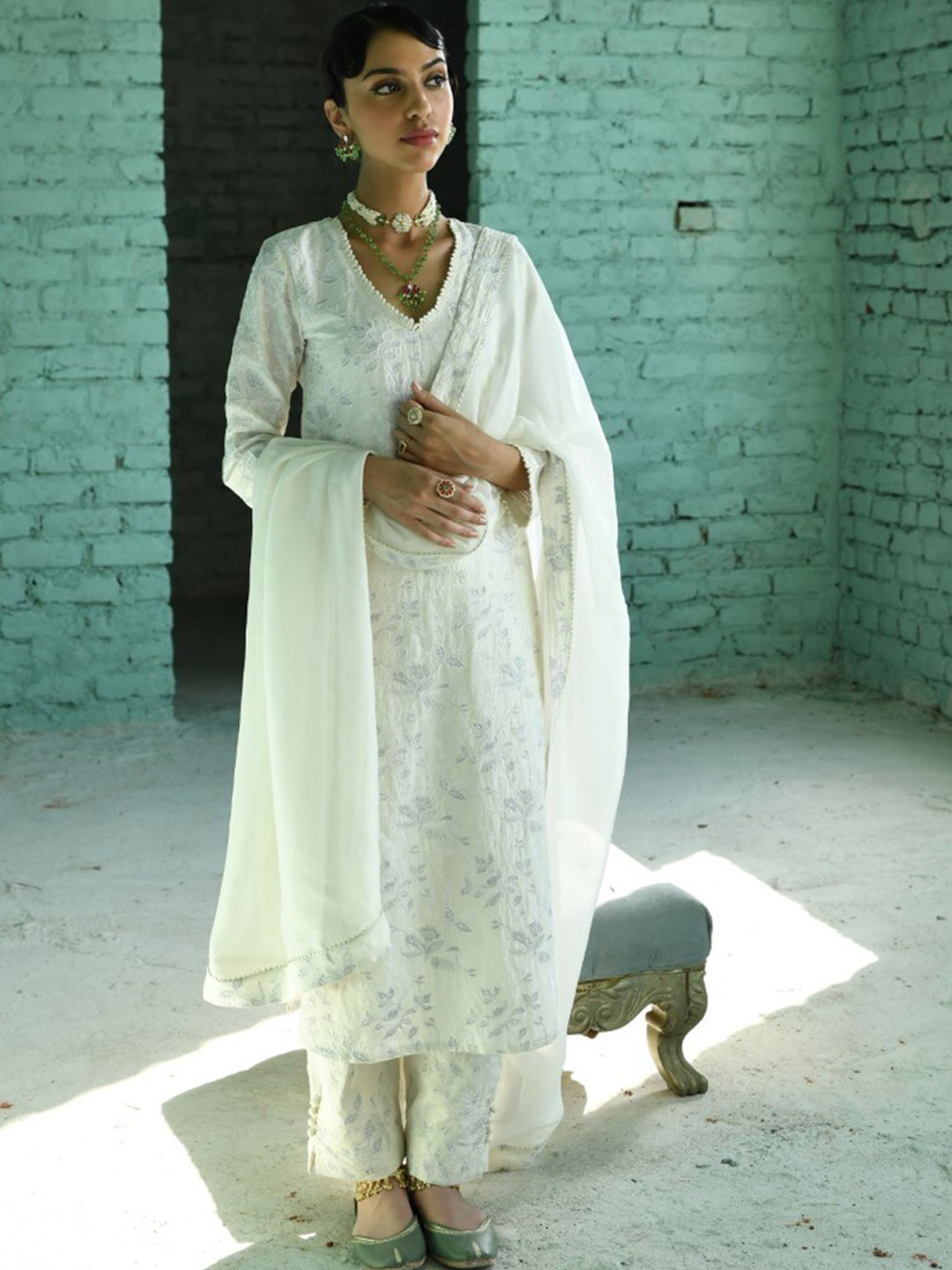 KARAJ JAIPUR Ethnic Motifs Embroidered Linen Straight Kurta With Trouser & Dupatta, White
KARAJ JAIPUR Ethnic Motifs Embroidered Linen Straight Kurta With Trouser & Dupatta, White