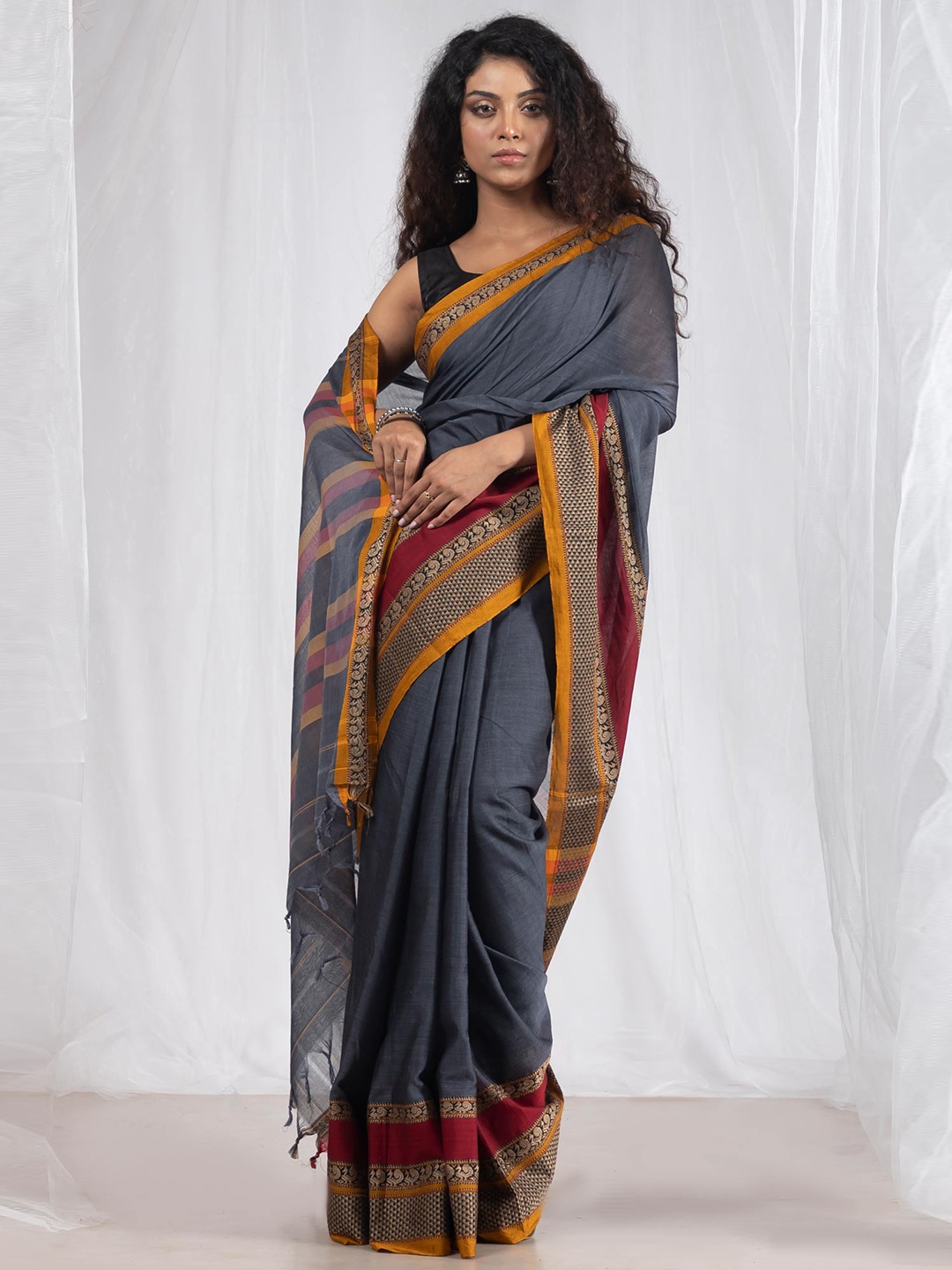 Unnati Silks Handloom Pure Cotton Narayan Peth Saree, Grey