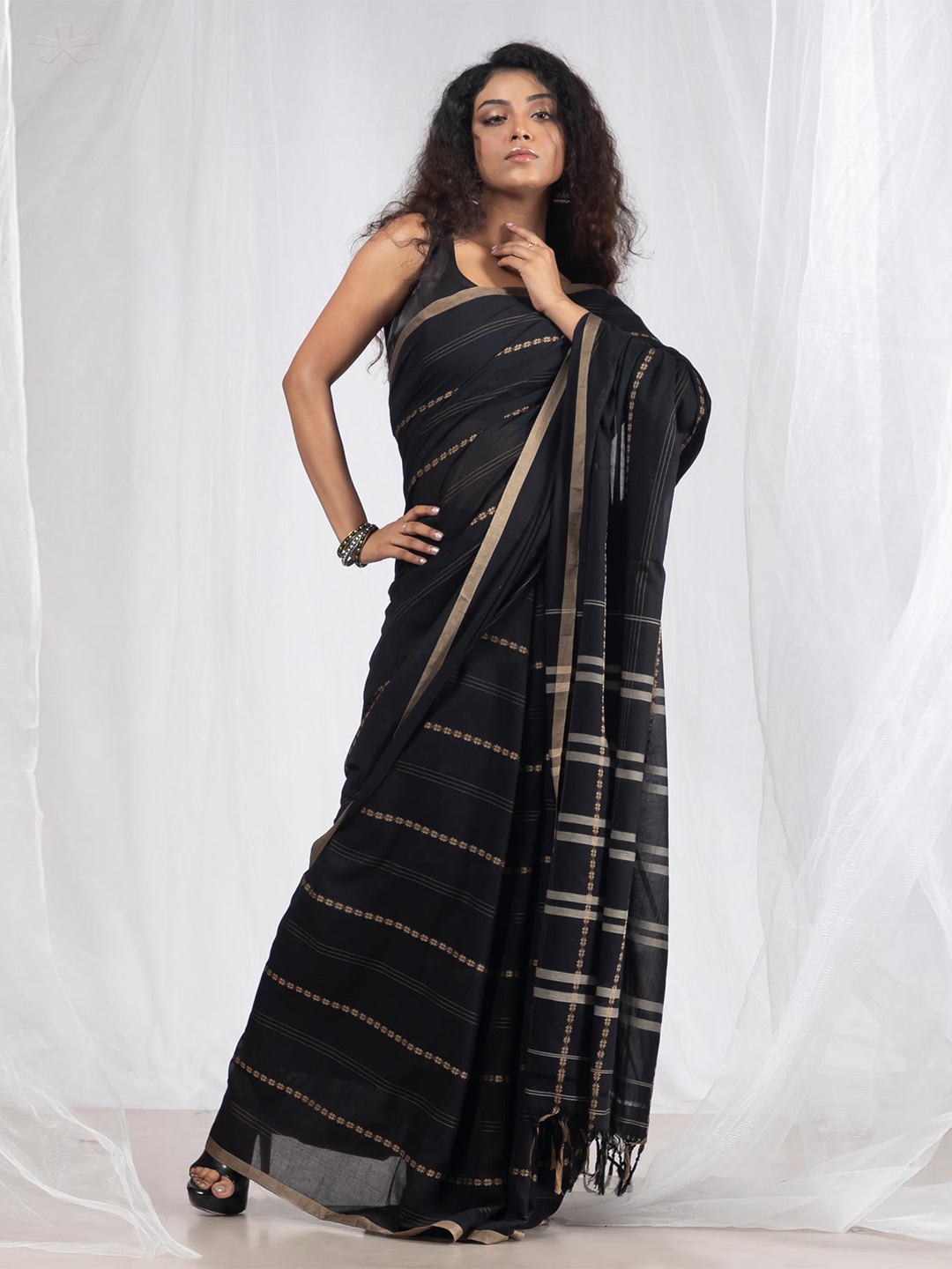Unnati Silks Straiped Woven Design Zari Pure Cotton Handloom Narayan Peth Saree, Black
Unnati Silks Straiped Woven Design Zari Pure Cotton Handloom Narayan Peth Saree, Black