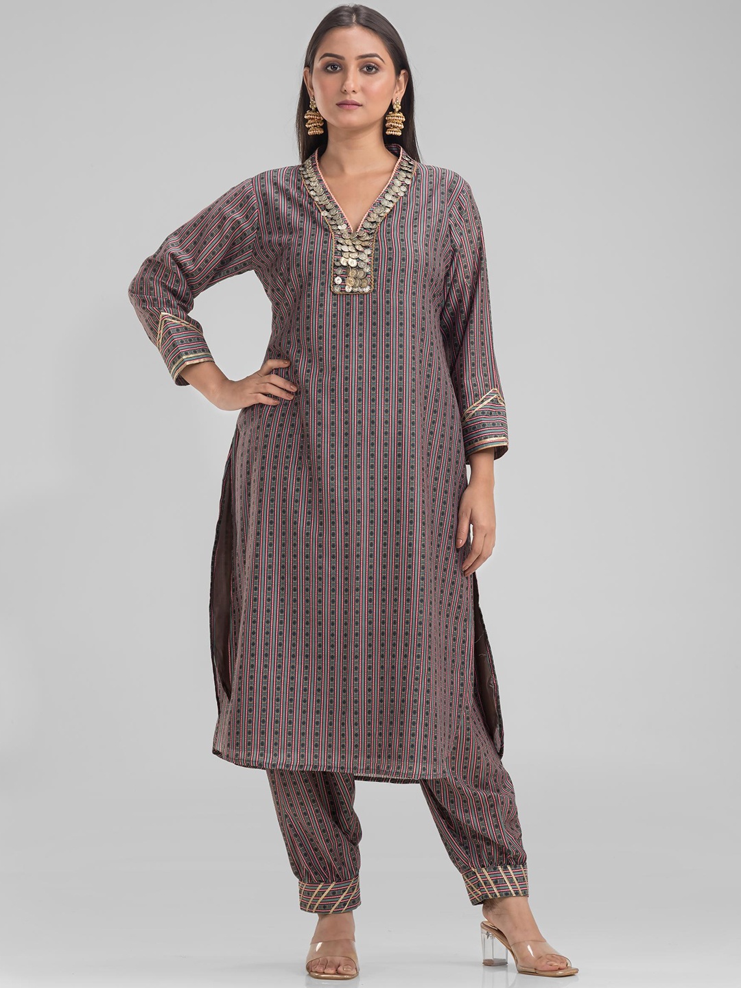 SACRED SUTA Ethnic Motifs Printed V-Neck Sequinned Straight Kurta with Salwar, Green
SACRED SUTA Ethnic Motifs Printed V-Neck Sequinned Straight Kurta with Salwar, Green