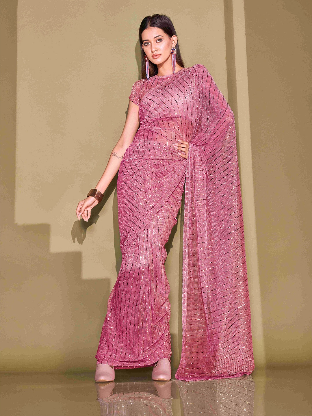 Tikhi Imli Embellished Sequinned Saree, Pink