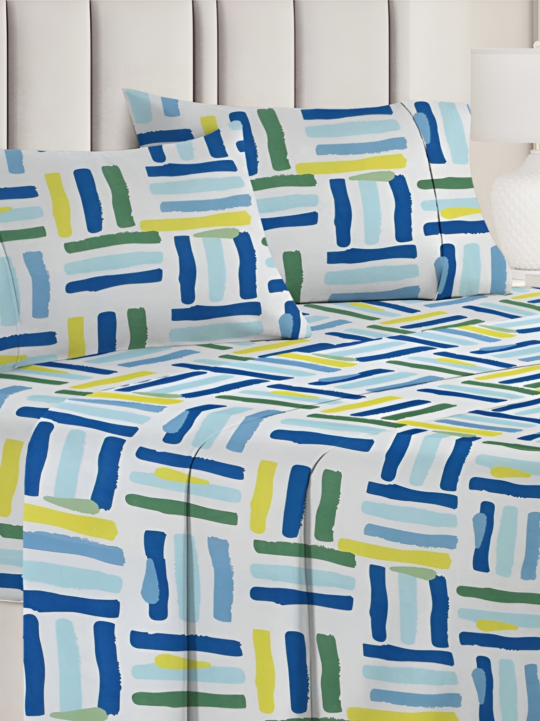 bsb home Blue & White Abstract Microfiber 160 TC Queen Bedsheet with 2 Pillow Covers
bsb home Blue & White Abstract Microfiber 160 TC Queen Bedsheet with 2 Pillow Covers