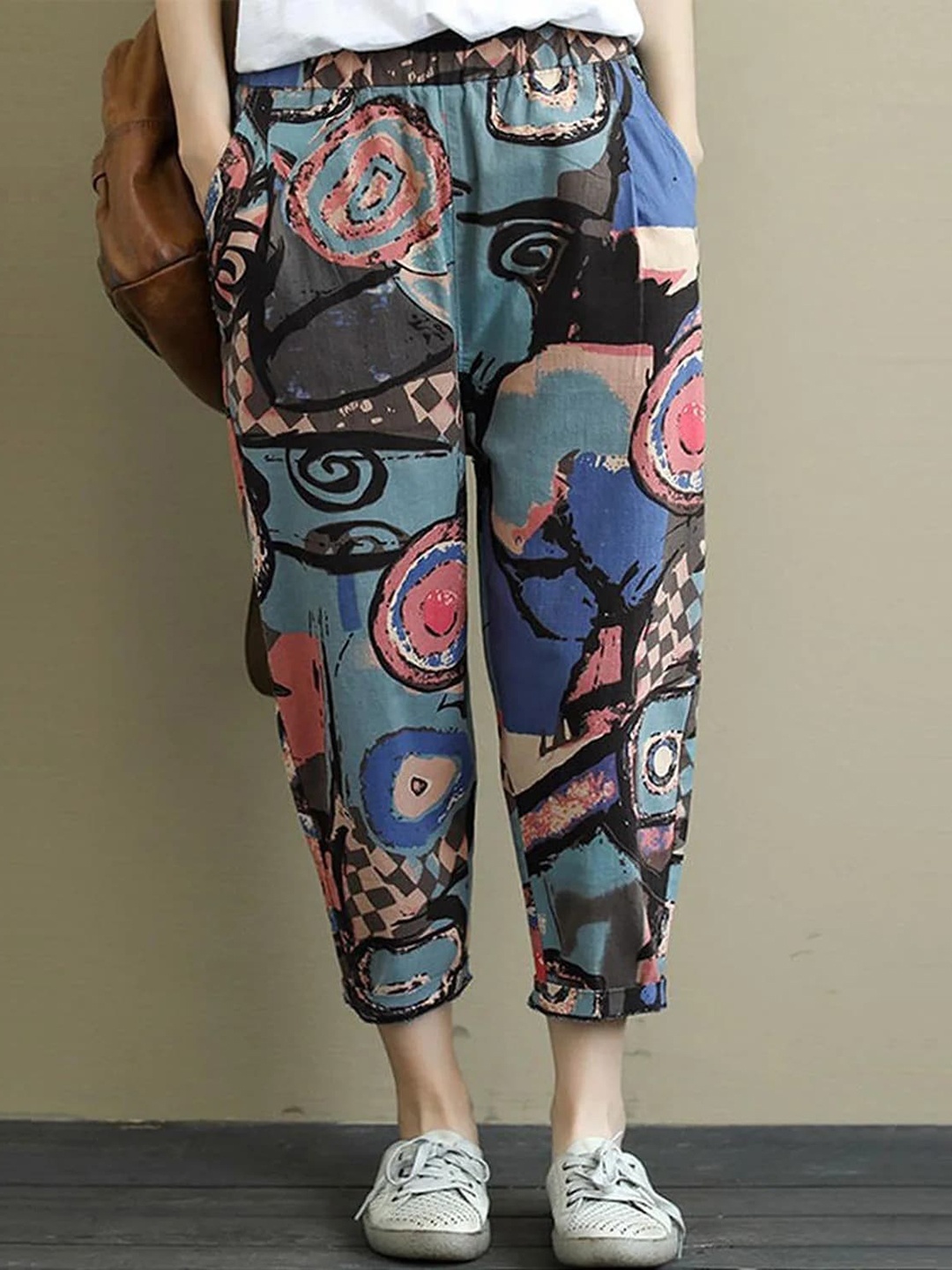 Wuxi Women Abstract Printed Relaxed Easy Wash Cropped Cotton Trousers, Turquoise blue
Wuxi Women Abstract Printed Relaxed Easy Wash Cropped Cotton Trousers, Turquoise blue