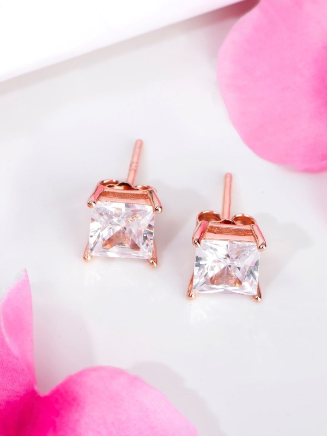Zavya Rose Gold-Plated Cubic Zirconia Square Shaped 92.5 Sterling Silver Studs Earrings
Zavya Rose Gold-Plated Cubic Zirconia Square Shaped 92.5 Sterling Silver Studs Earrings