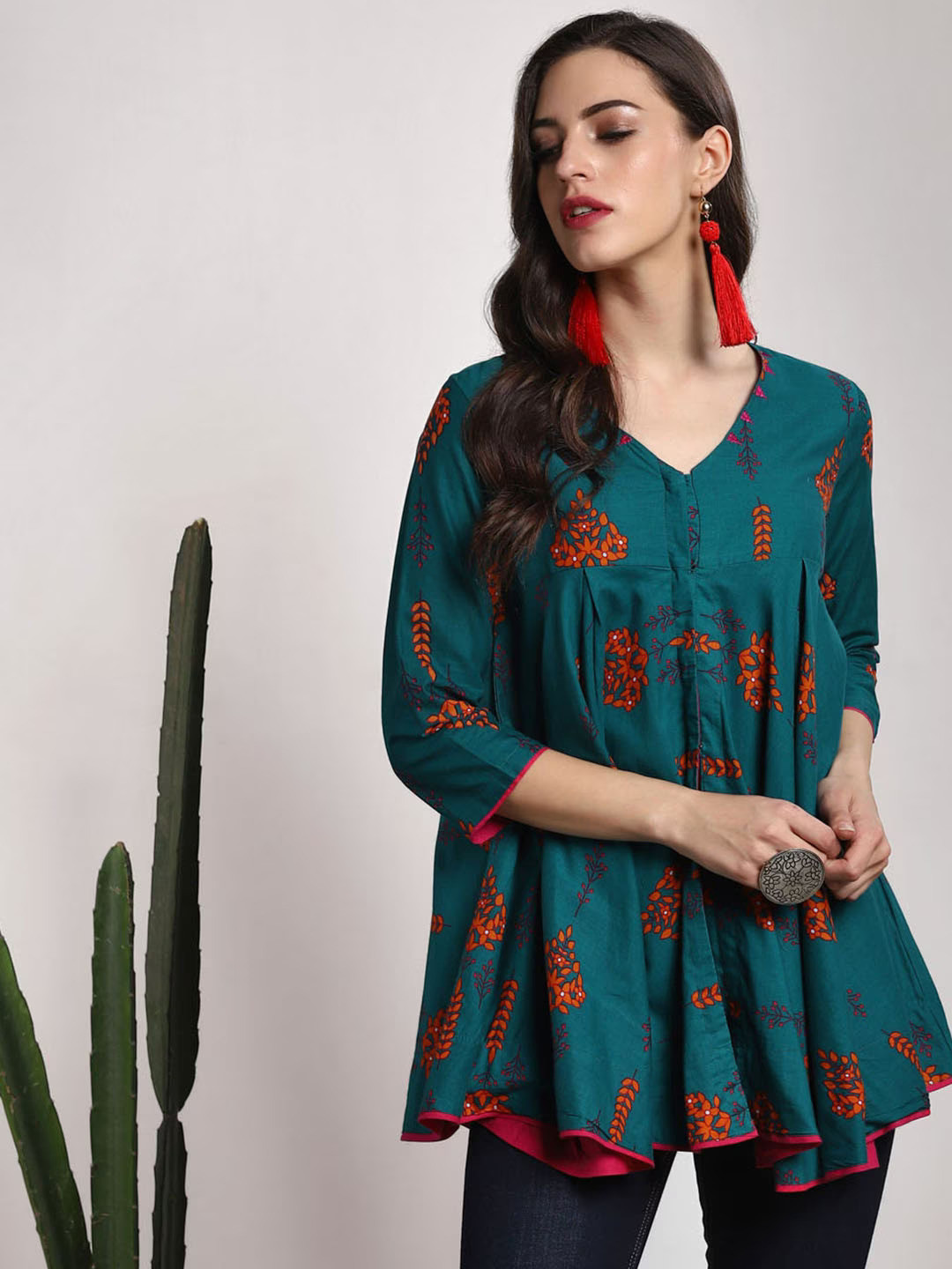 Sangria Floral Printed V-Neck Cotton Tunic, Teal 
Sangria Floral Printed V-Neck Cotton Tunic, Teal