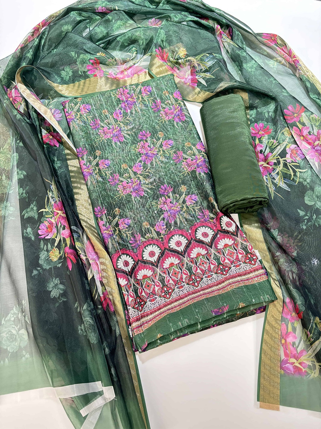 KALINI Floral Digital Printed Sequined Chanderi Cotton Unstitched Dress Material, Green
KALINI Floral Digital Printed Sequined Chanderi Cotton Unstitched Dress Material, Green