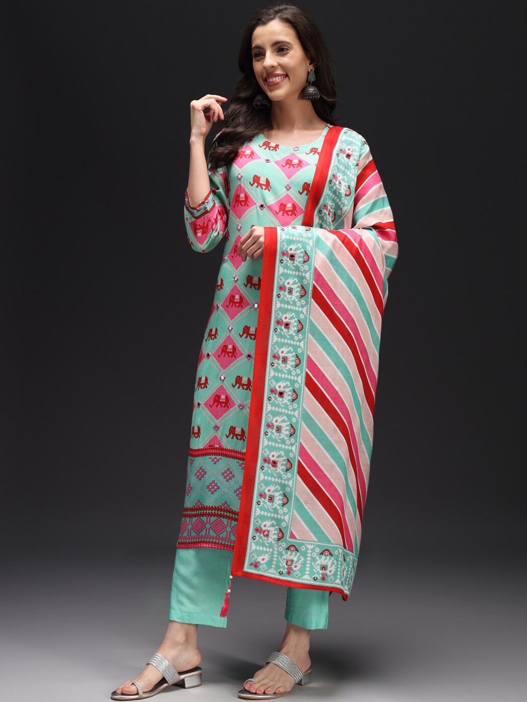 HEEPOSH Printed Regular Mirror Work Silk Crepe Kurta with Trousers & With Dupatta, Turquoise blue
HEEPOSH Printed Regular Mirror Work Silk Crepe Kurta with Trousers & With Dupatta, Turquoise blue