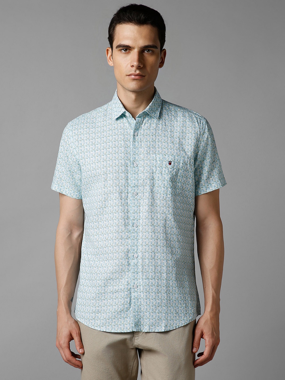 Louis Philippe Sport Slim Fit Micro Ditsy Printed Spread Collar Short Sleeves Casual Shirt, Blue
Louis Philippe Sport Slim Fit Micro Ditsy Printed Spread Collar Short Sleeves Casual Shirt, Blue