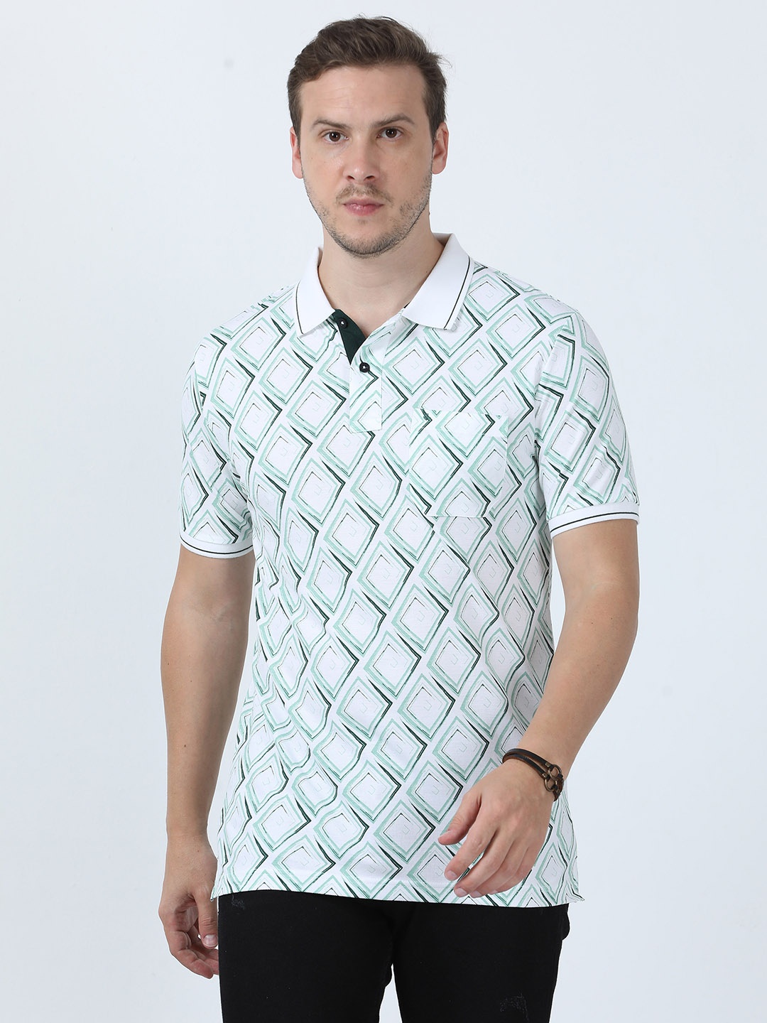 Classic Polo Geometric Printed Polo Collar Short Sleeves Pockets Cotton Slim Fit T-shirt, White
Classic Polo Geometric Printed Polo Collar Short Sleeves Pockets Cotton Slim Fit T-shirt, White