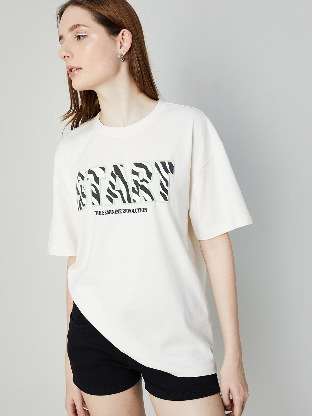 Ginger by Lifestyle Typography Printed Drop-Shoulder Sleeves Longline Pure Cotton T-shirt, Cream
Ginger by Lifestyle Typography Printed Drop-Shoulder Sleeves Longline Pure Cotton T-shirt, Cream