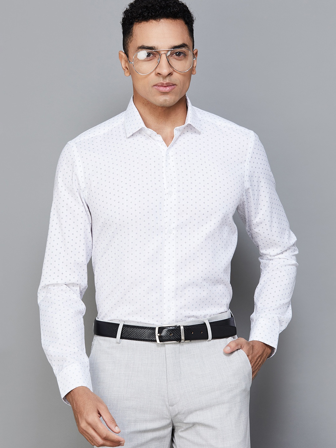 CODE by Lifestyle Slim Fit Printed Spread Collar Long Sleeves Cotton Formal Shirt, White
CODE by Lifestyle Slim Fit Printed Spread Collar Long Sleeves Cotton Formal Shirt, White