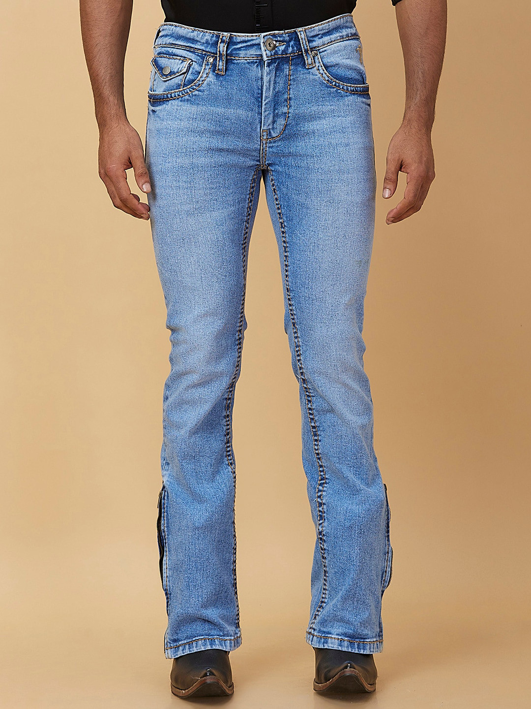 mode de base Men Bootcut Low-Rise Light Fade Clean Look Cotton Stretchable Jeans, Blue 
mode de base Men Bootcut Low-Rise Light Fade Clean Look Cotton Stretchable Jeans, Blue