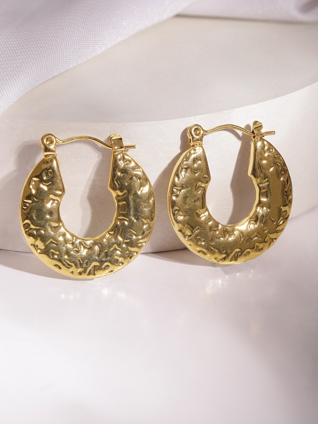 Rubans Voguish 18k Gold plated Tarnish free water proof stainless steel hoop earrings
Rubans Voguish 18k Gold plated Tarnish free water proof stainless steel hoop earrings
