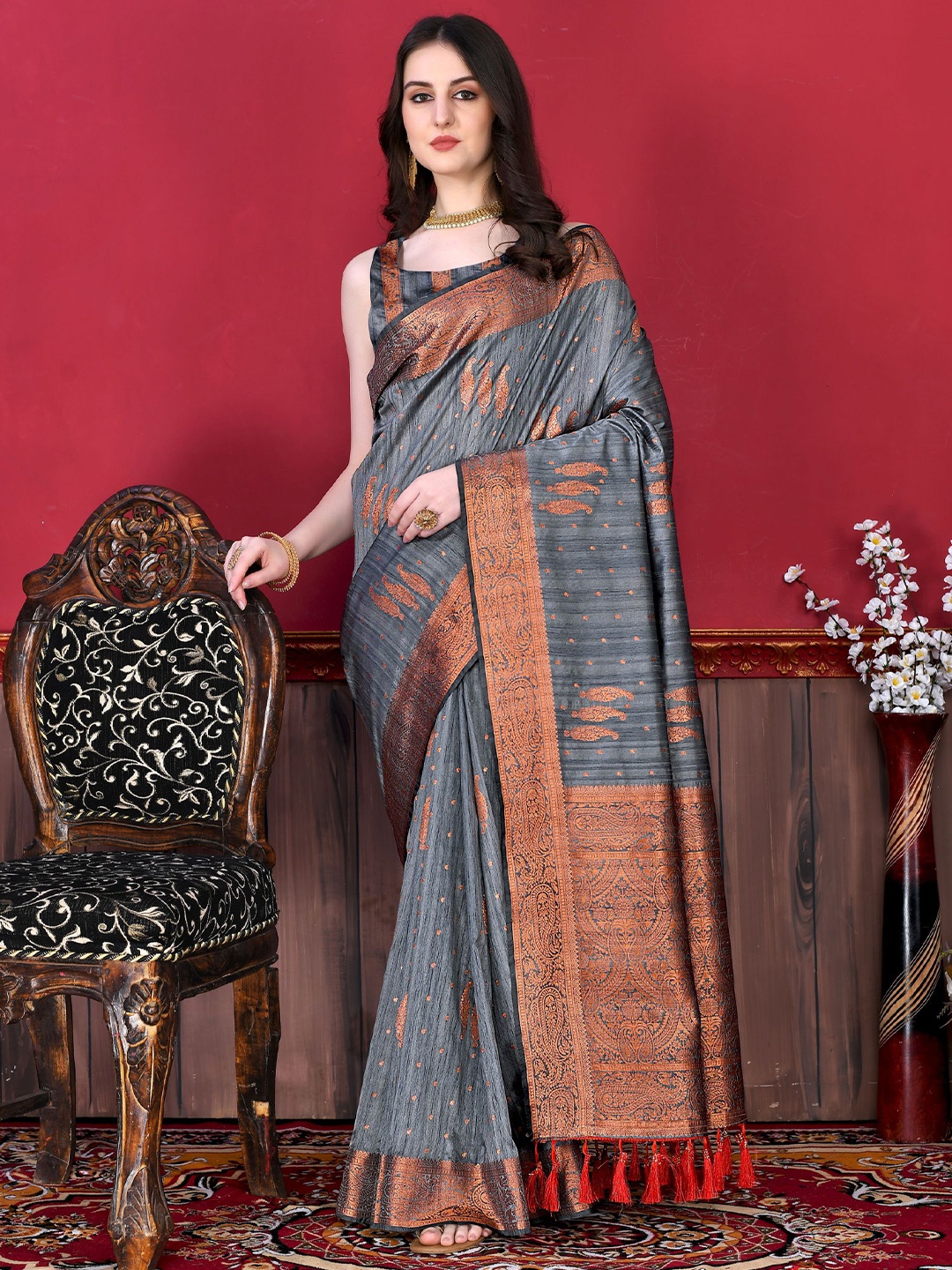 V3 FASHION STUDIO Ethnic Motifs Woven Design Zari Pure Silk Banarasi Saree, Grey
V3 FASHION STUDIO Ethnic Motifs Woven Design Zari Pure Silk Banarasi Saree, Grey