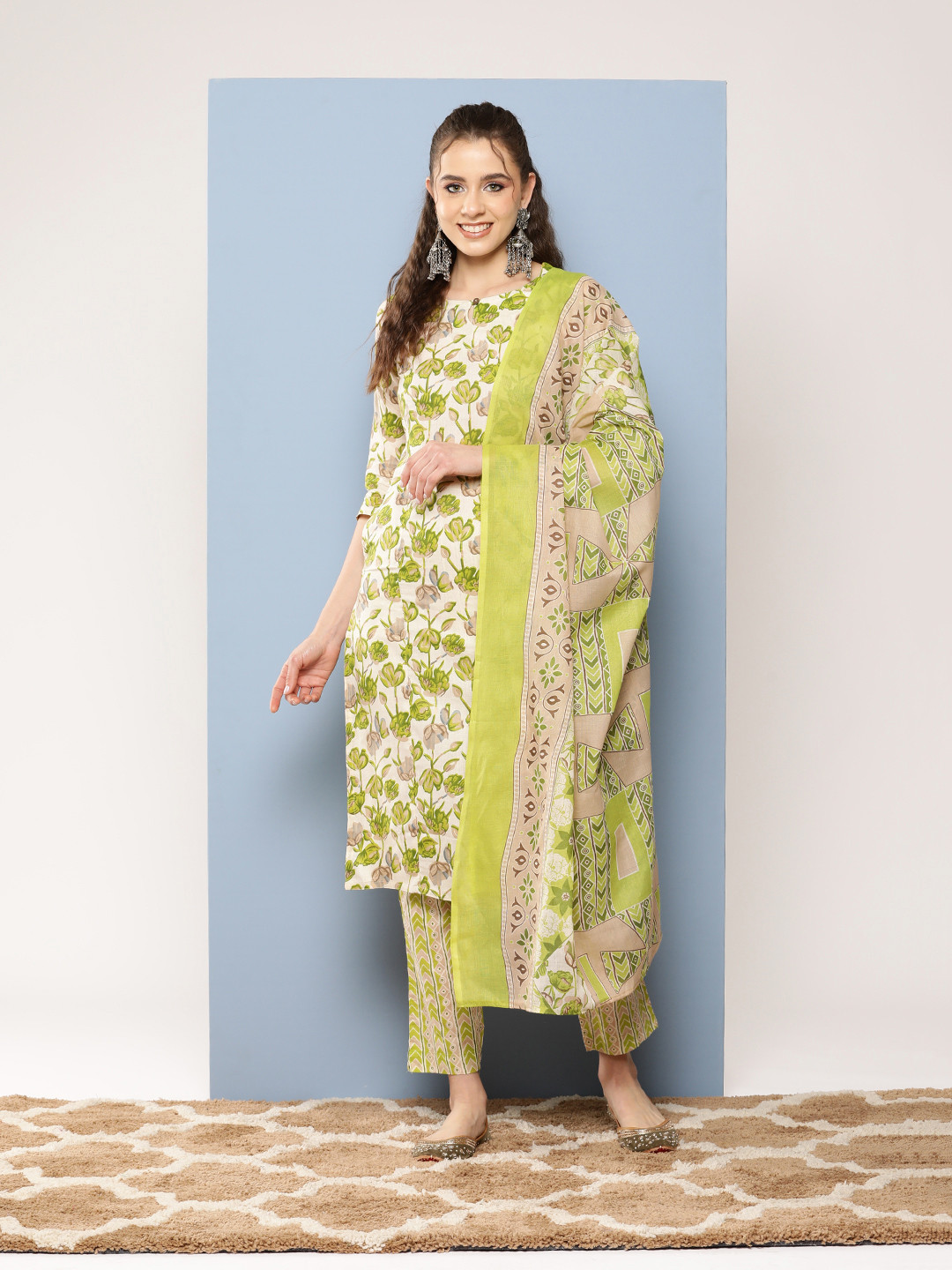 Aarika Women Floral Printed Regular Pure Cotton Kurta with Trousers & With Dupatta, Green 
Aarika Women Floral Printed Regular Pure Cotton Kurta with Trousers & With Dupatta, Green