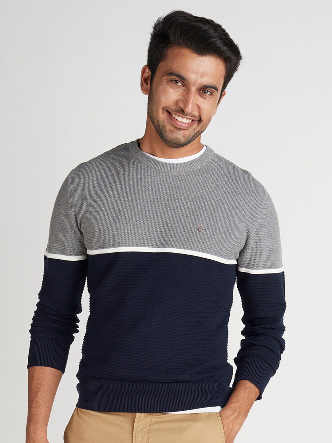 Indian Terrain Round Neck Long Sleeves Cotton Colourblocked Pullover Sweater, Grey
Indian Terrain Round Neck Long Sleeves Cotton Colourblocked Pullover Sweater, Grey