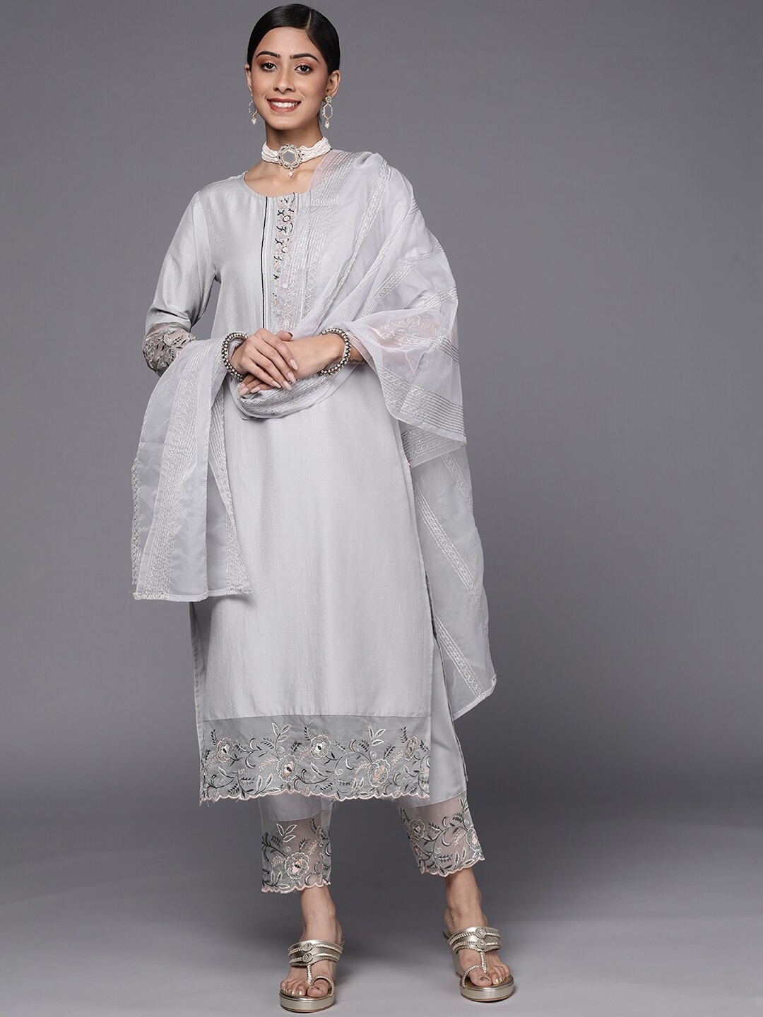KALINI Floral Embroidered Straight Round Neck Kurta With Trousers & Dupatta, Grey
KALINI Floral Embroidered Straight Round Neck Kurta With Trousers & Dupatta, Grey